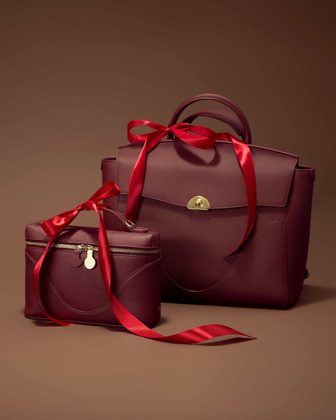 2026 Scarlet Collection - OLEADA
