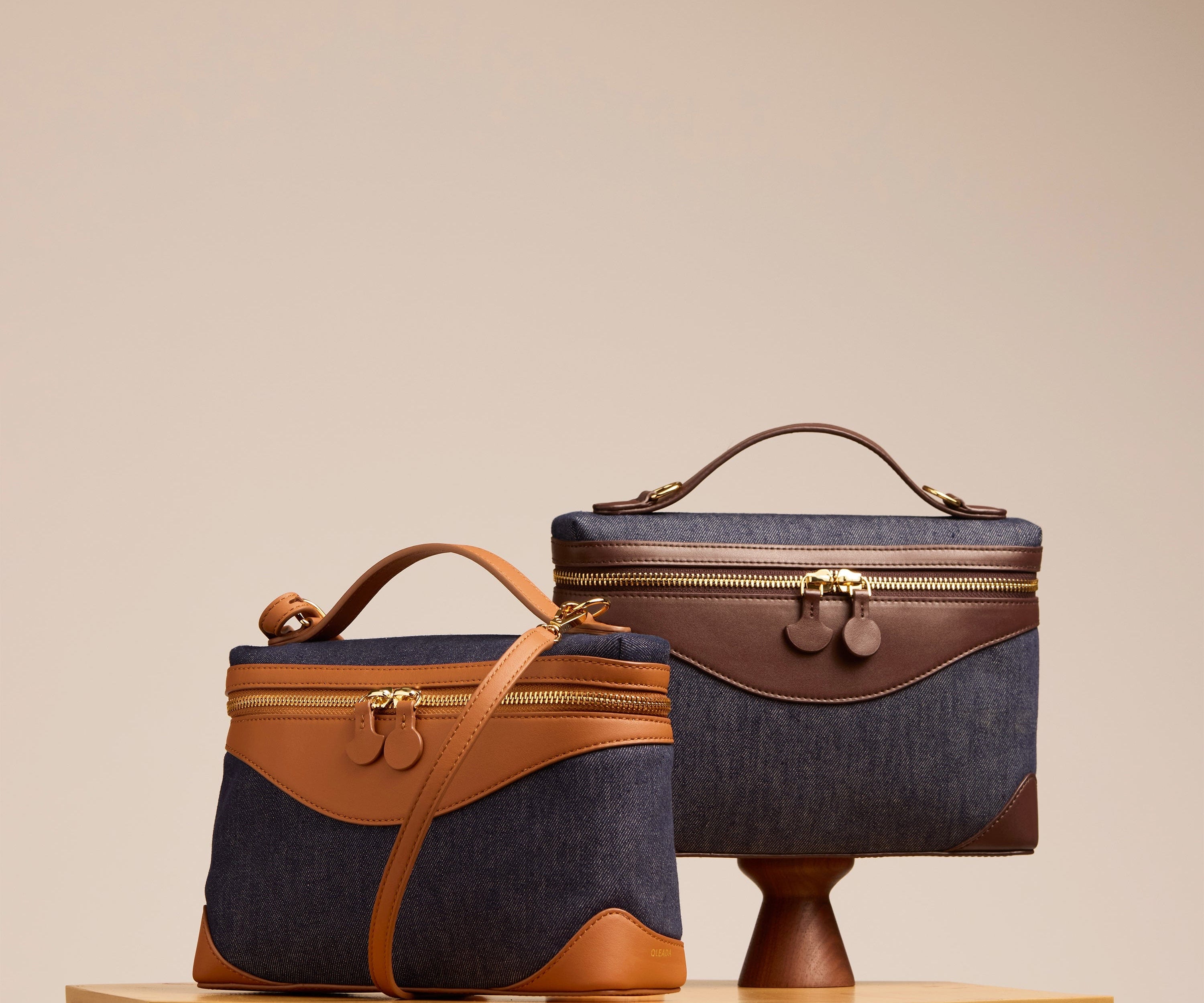 OLEADA Leather Handbag > Women Work Bag > Top Handle Bag > Shoulder Bag > Mini Bag Mini Anchor Bag NutsDenim