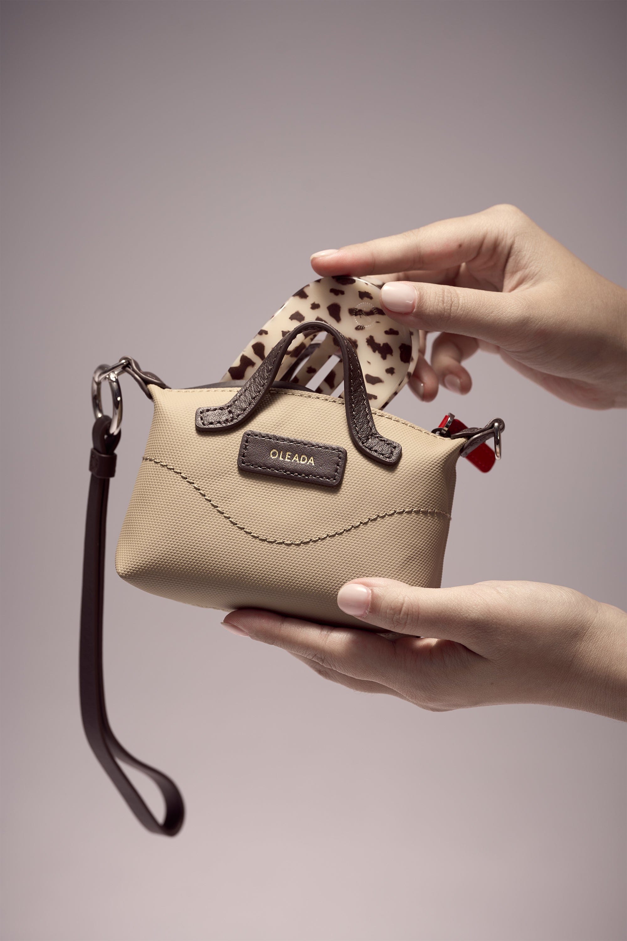 OLEADA NYC Apparel and Accessories > Women > Small Leather Goods > Leather Cardholder AnyWear AnyDuffle Charm