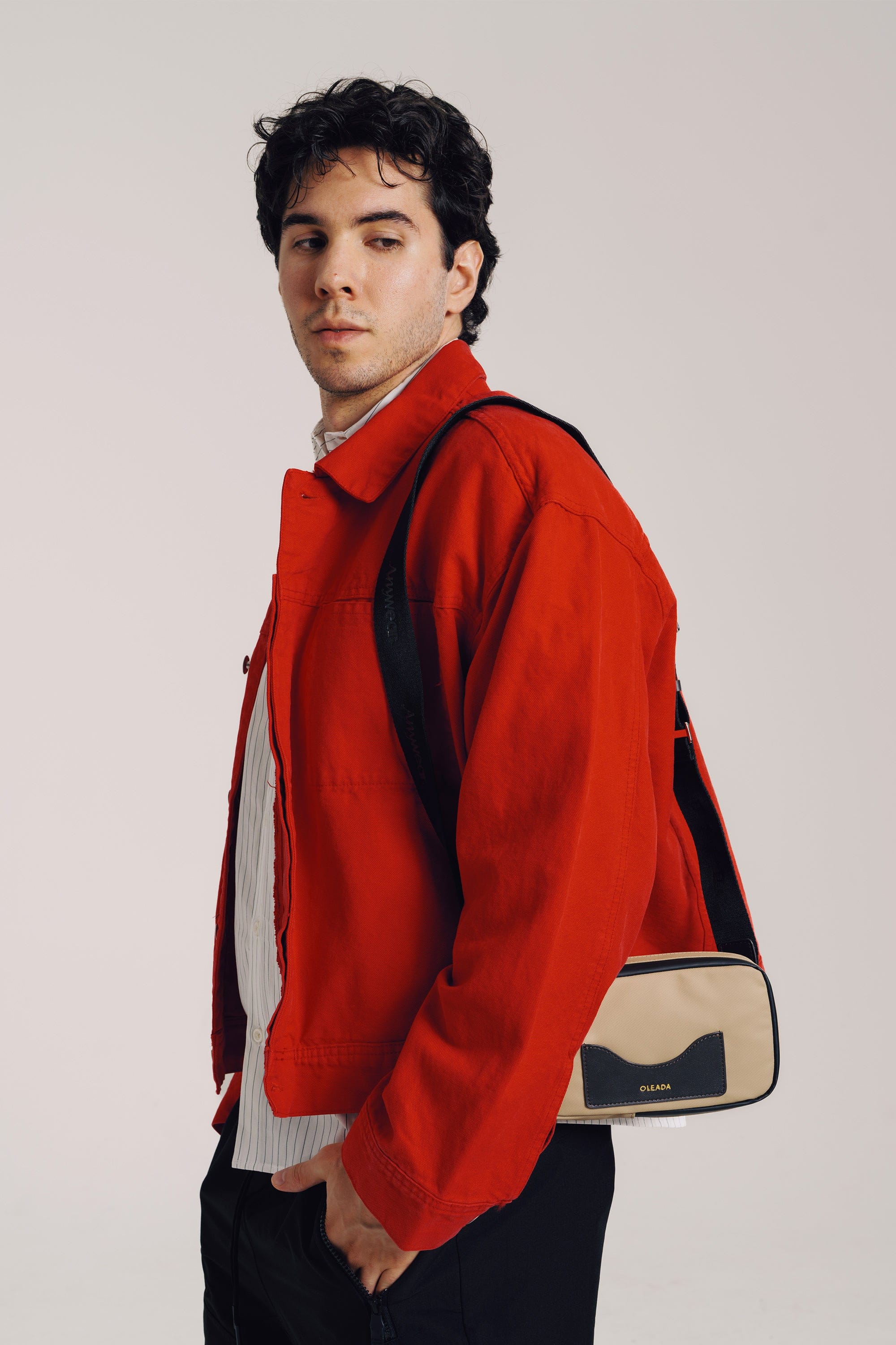 OLEADA NYC Apparel and Accessories > Women > Small Leather Goods > Leather Cardholder Color_Abu Dhabi AnywWear AnyPack