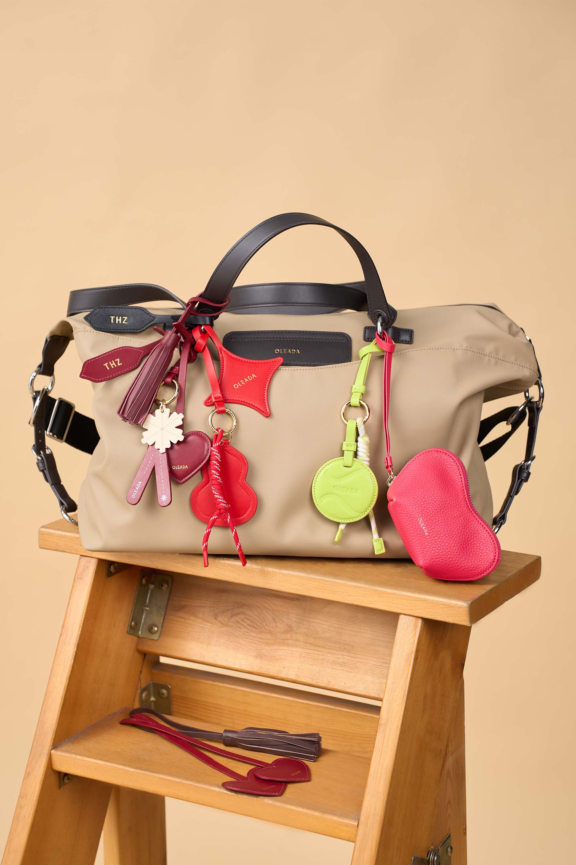 OLEADA NYC Apparel and Accessories > Women > Small Leather Goods > Leather Cardholder Color_Love Match Game Changer Charm