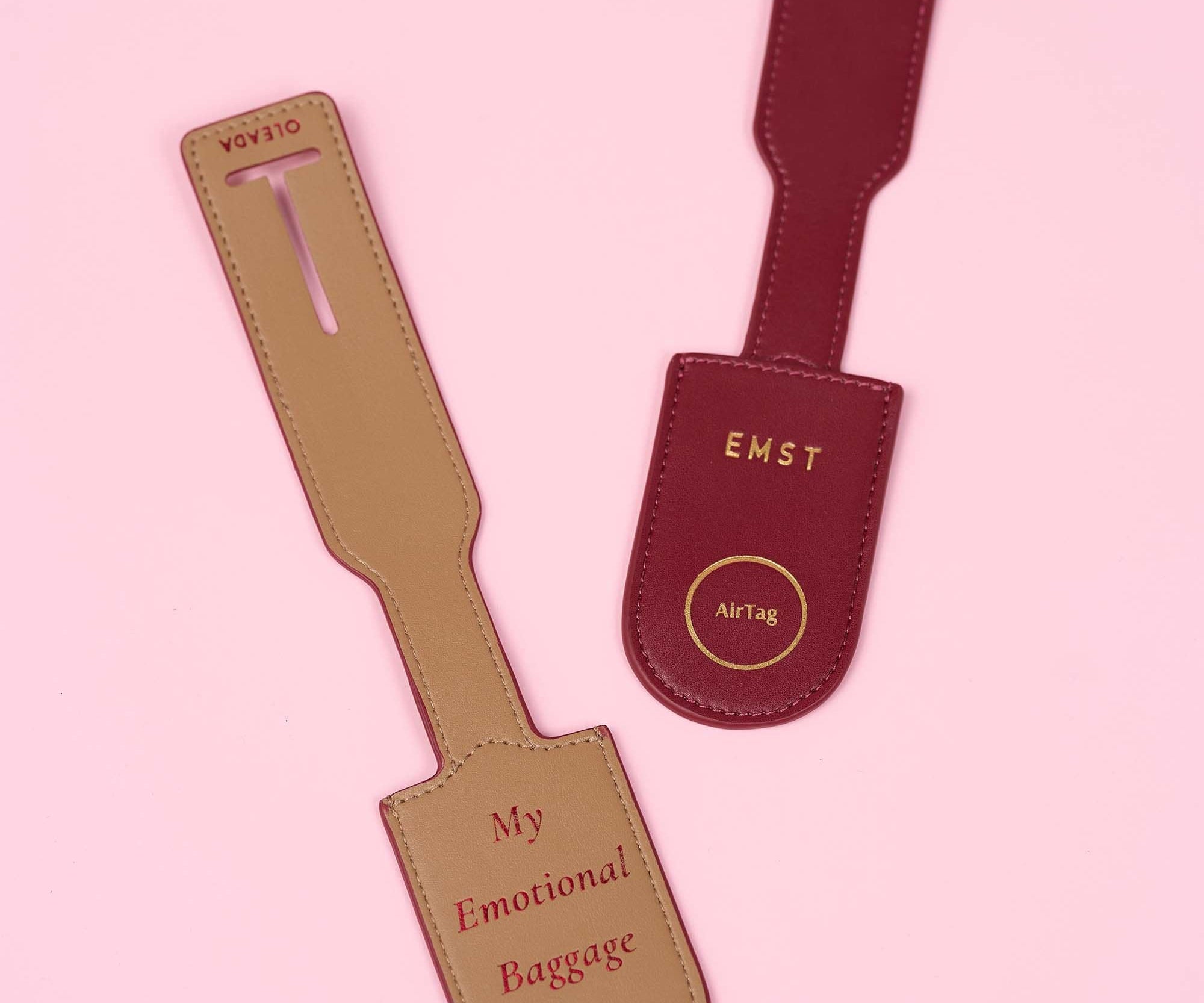 OLEADA NYC Apparel and Accessories > Women > Small Leather Goods > Leather Case Color_Scarlet Atlas Emotional Support Luggage Tag