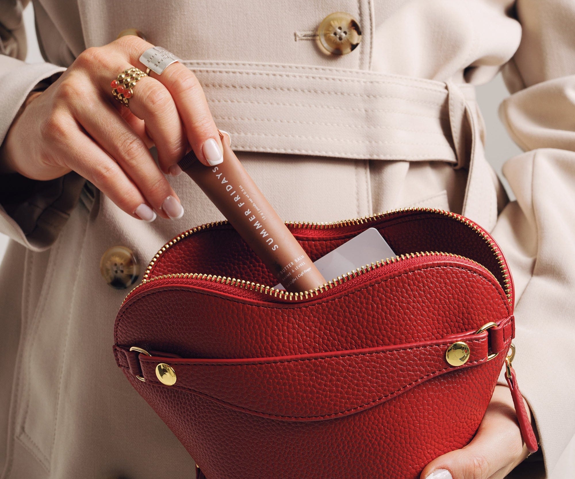 OLEADA NYC Apparel and Accessories > Women > Small Leather Goods > Leather Case Large Le Coeur