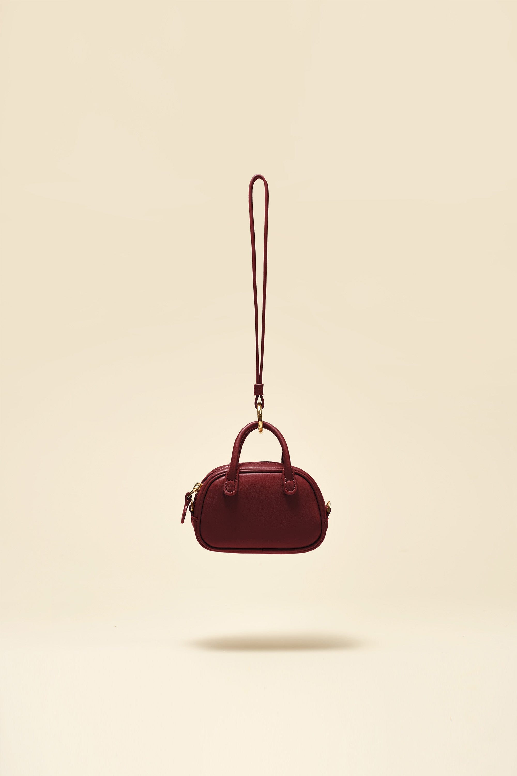 OLEADA NYC Apparel and Accessories > Women > Small Leather Goods > Leather Case Marina Carryall Charm