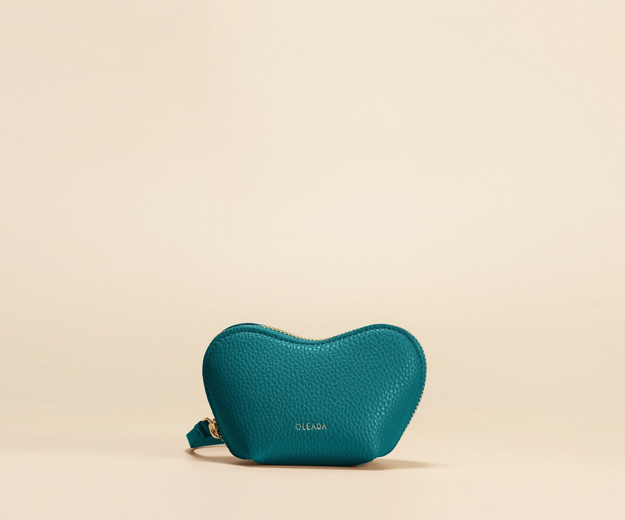 OLEADA NYC Apparel and Accessories > Women > Small Leather Goods > Leather Case Mini Le Coeur Pouch