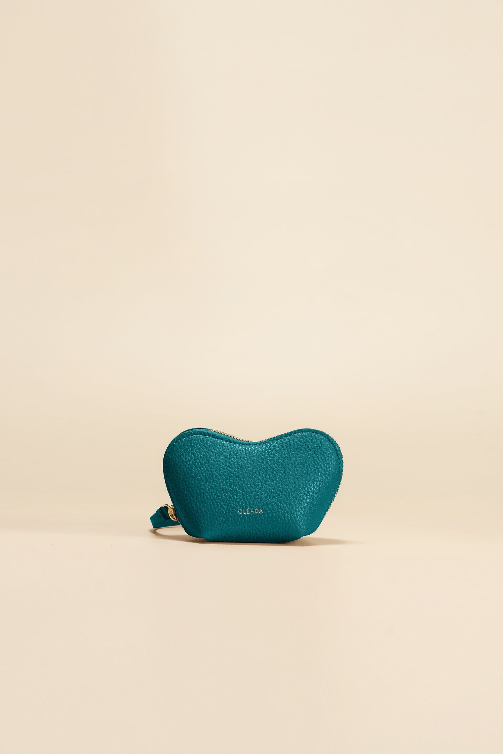 OLEADA NYC Apparel and Accessories > Women > Small Leather Goods > Leather Case Mini Le Coeur Pouch