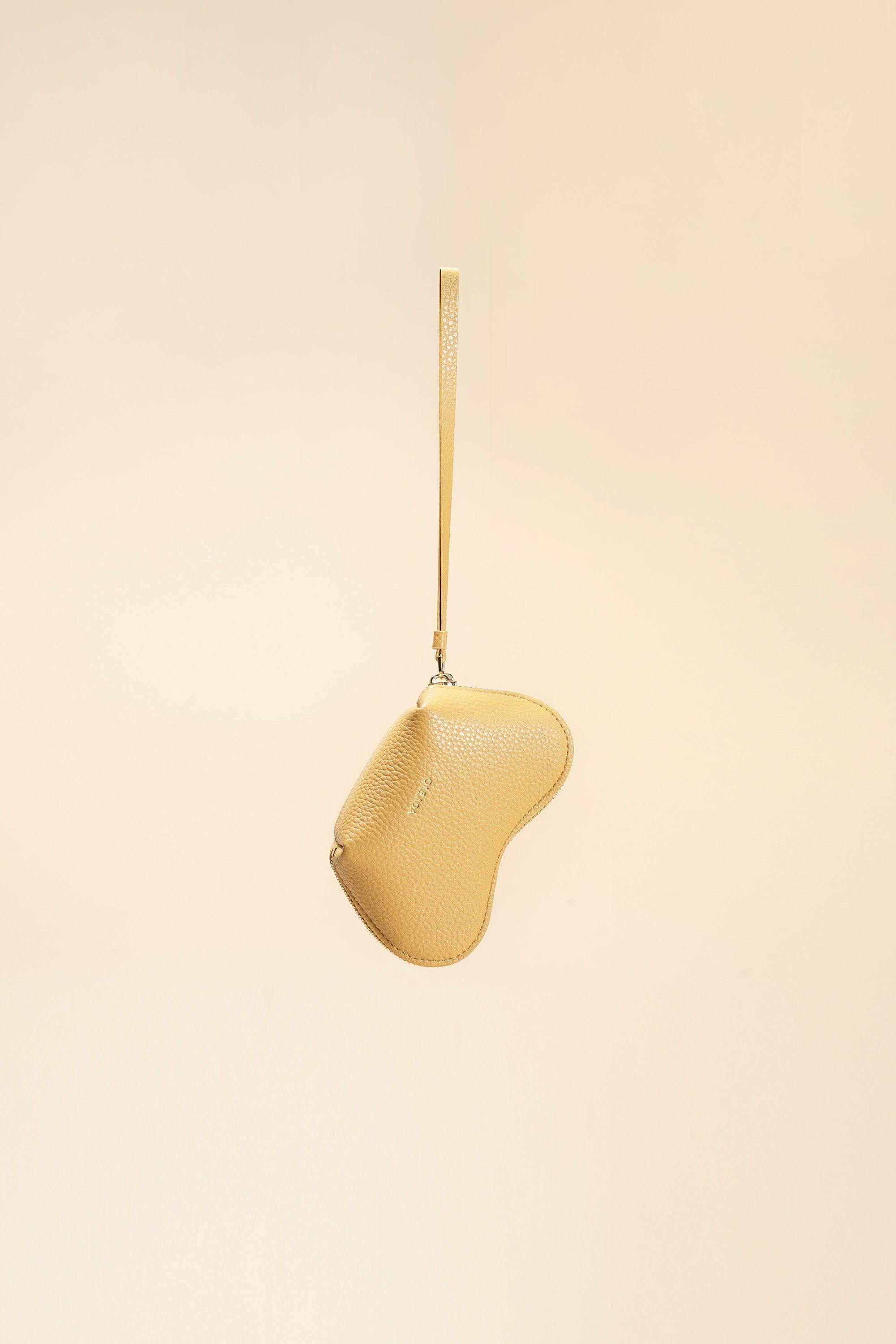 OLEADA NYC Apparel and Accessories > Women > Small Leather Goods > Leather Case Mini Le Coeur Pouch