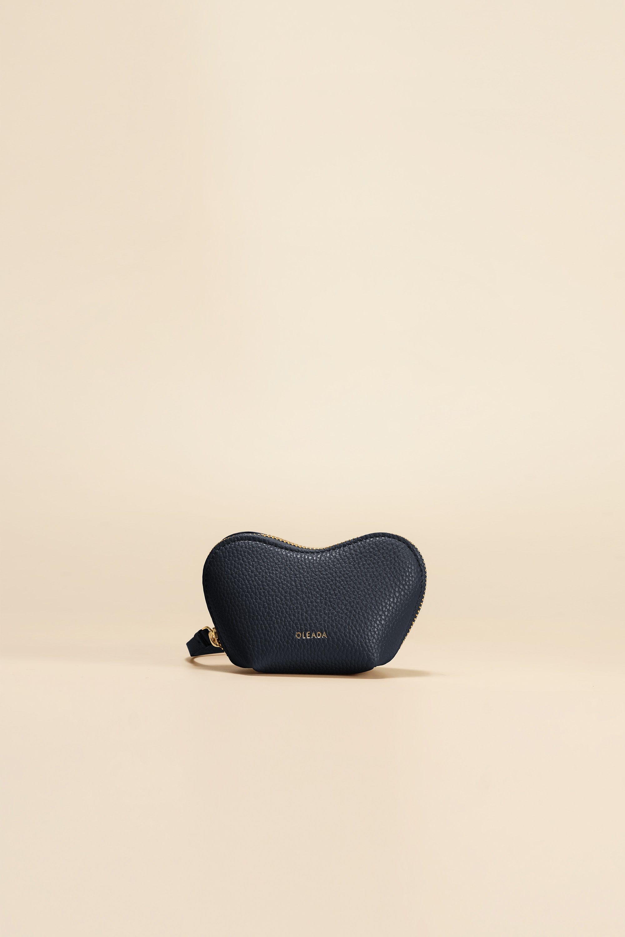 OLEADA NYC Apparel and Accessories > Women > Small Leather Goods > Leather Case Mini Le Coeur Pouch