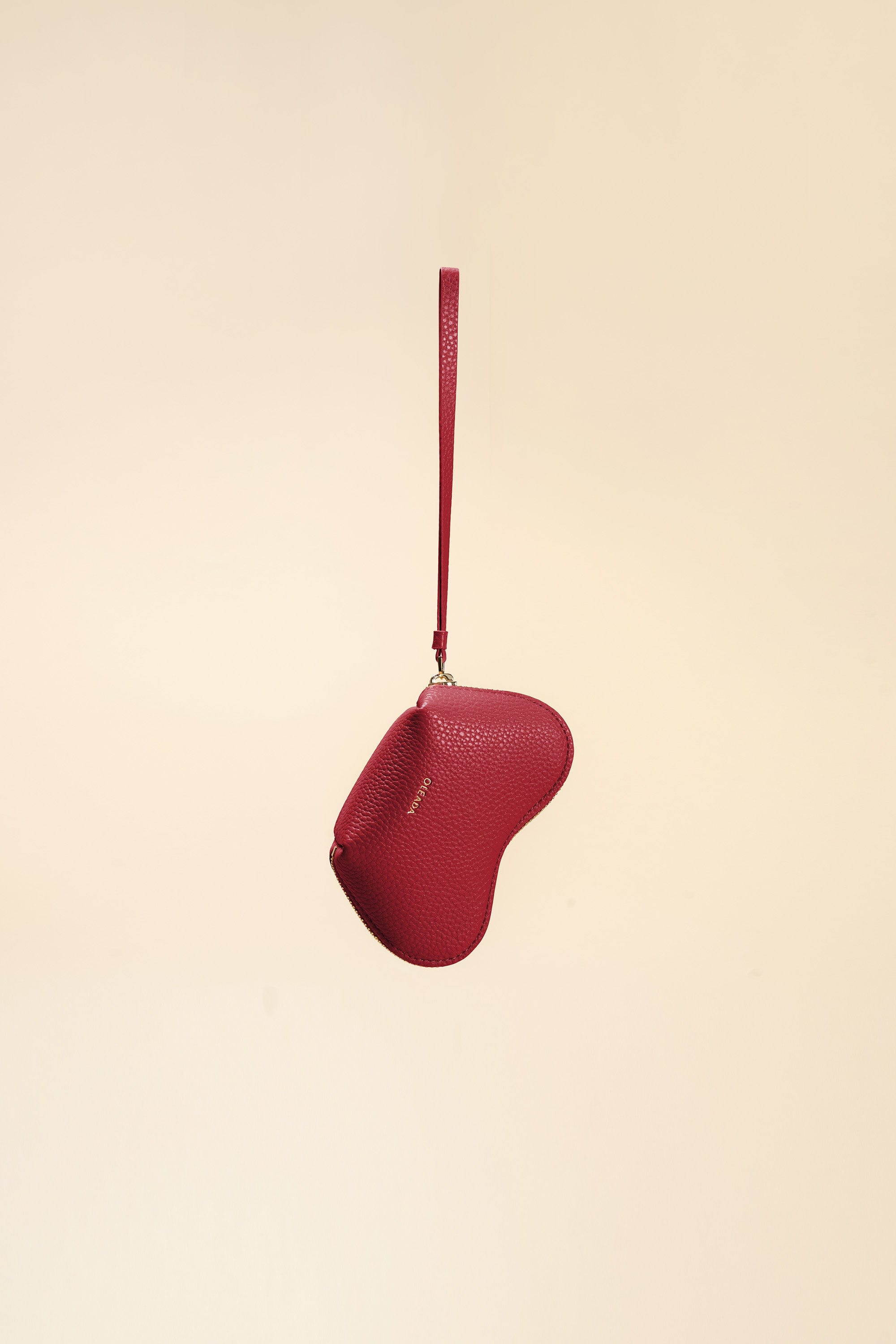 OLEADA NYC Apparel and Accessories > Women > Small Leather Goods > Leather Case Mini Le Coeur Pouch