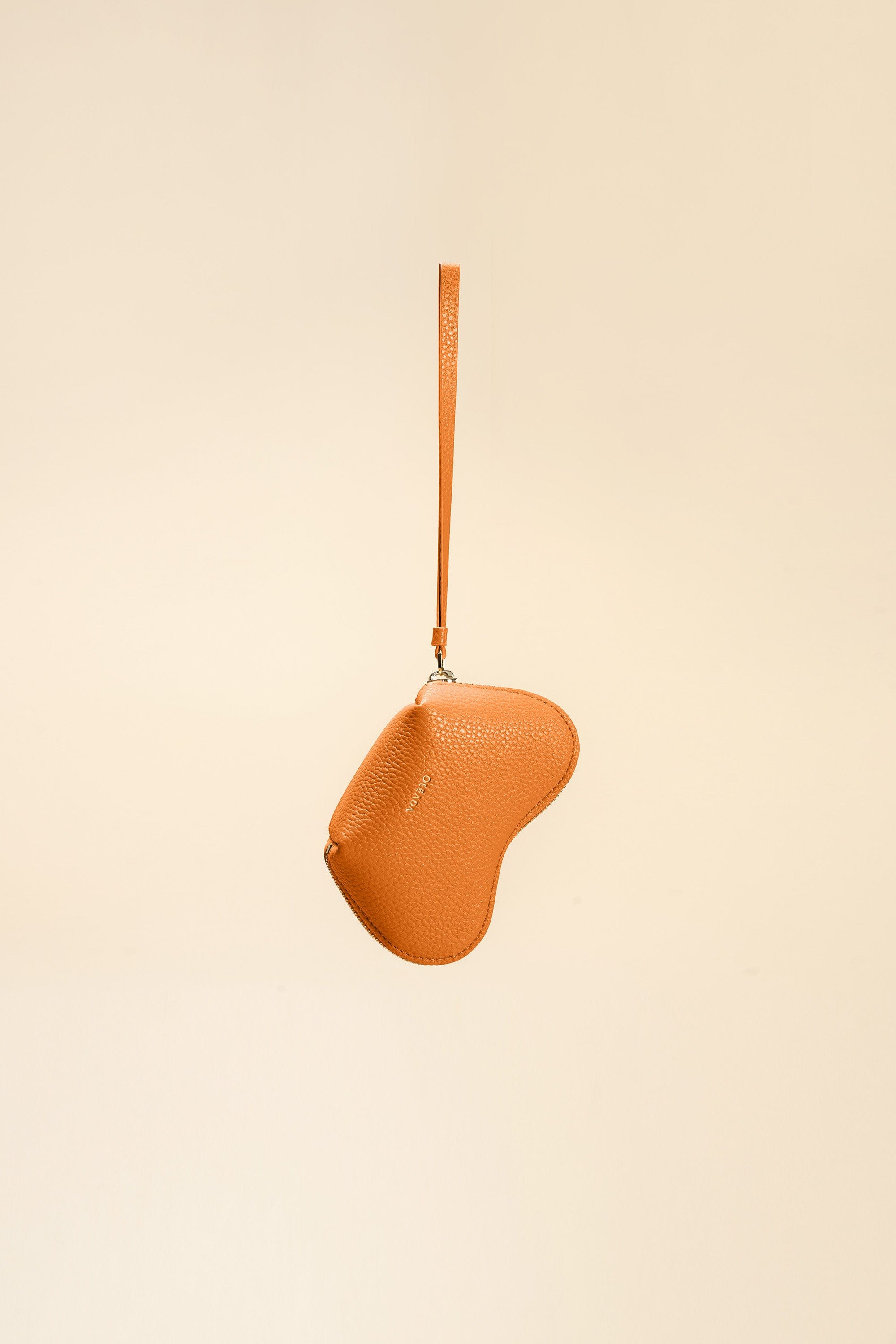 OLEADA NYC Apparel and Accessories > Women > Small Leather Goods > Leather Case Mini Le Coeur Pouch (Mini)