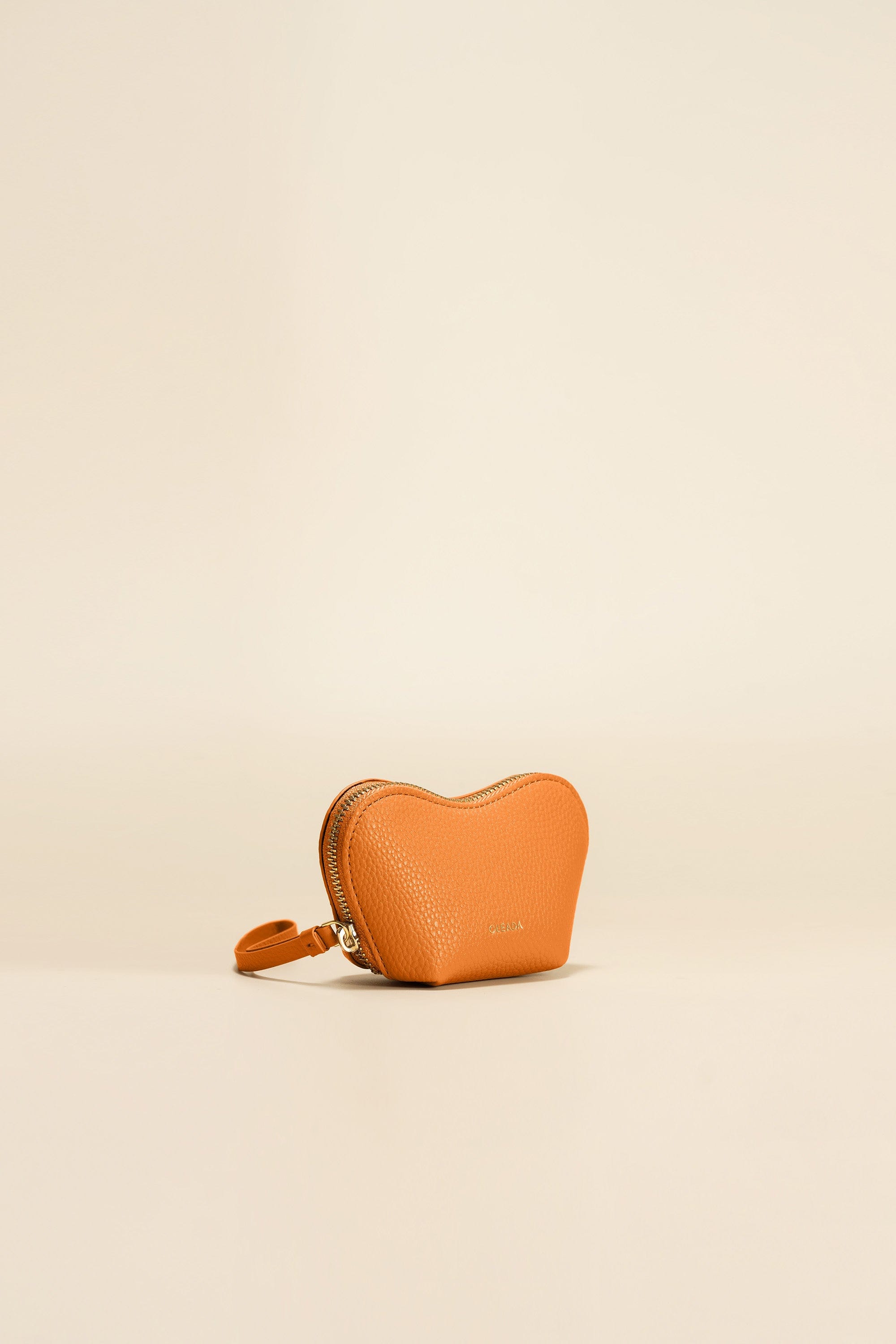 OLEADA NYC Apparel and Accessories > Women > Small Leather Goods > Leather Case Mini Le Coeur Pouch (Mini)