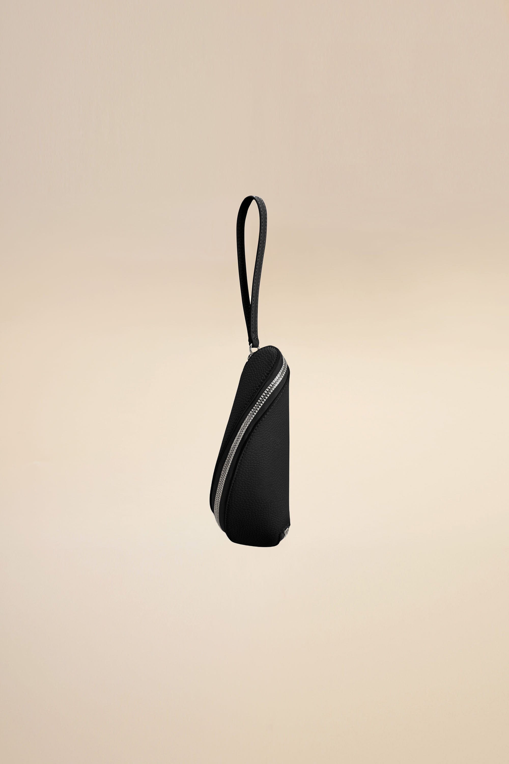 OLEADA NYC Apparel and Accessories > Women > Small Leather Goods > Leather Glasses Case Color_Caviar(S) Wavy Case