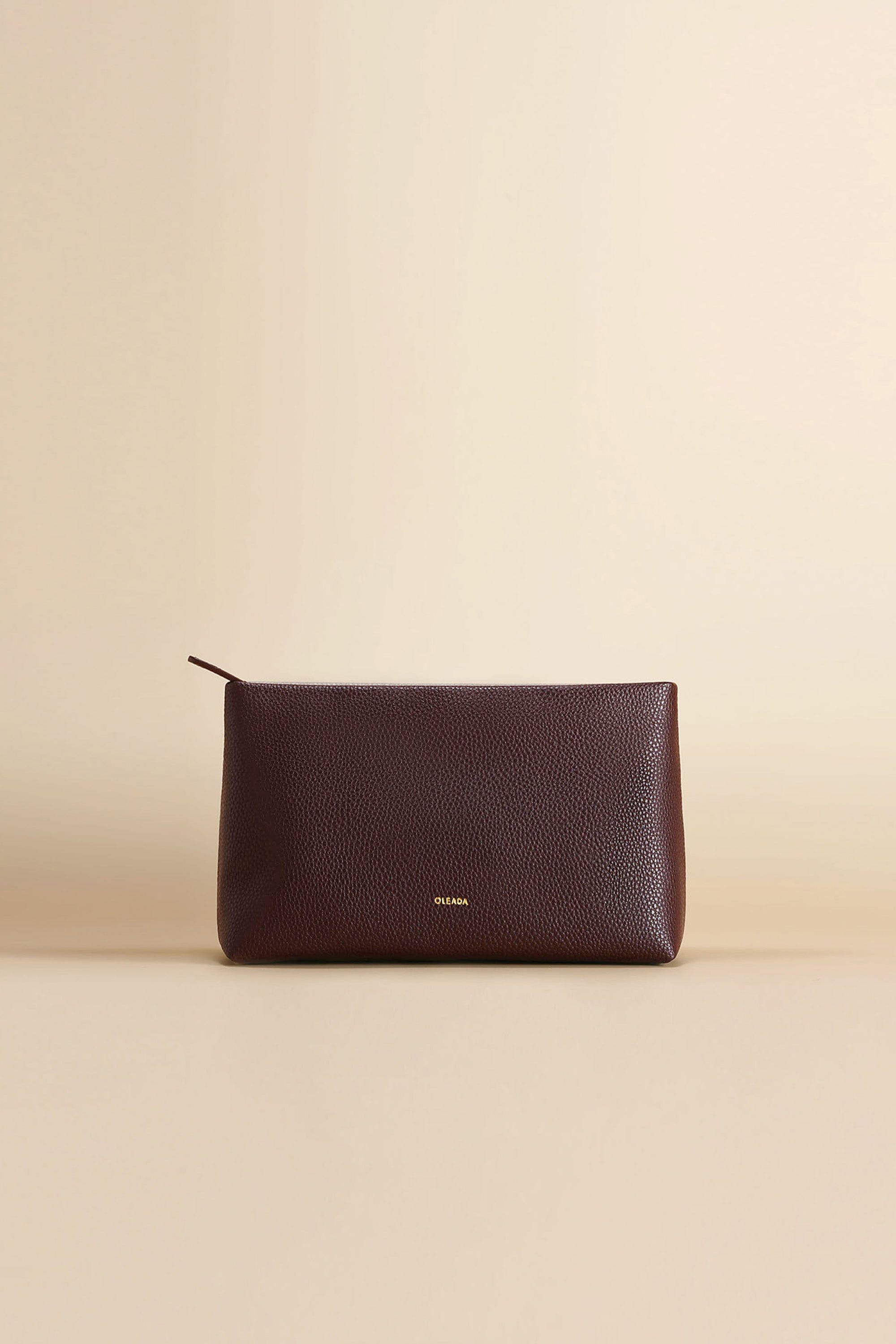 OLEADA NYC Apparel and Accessories > Women > Small Leather Goods > Leather Passport Holder Color_Cocoa Jetsetter Toiletry Bag