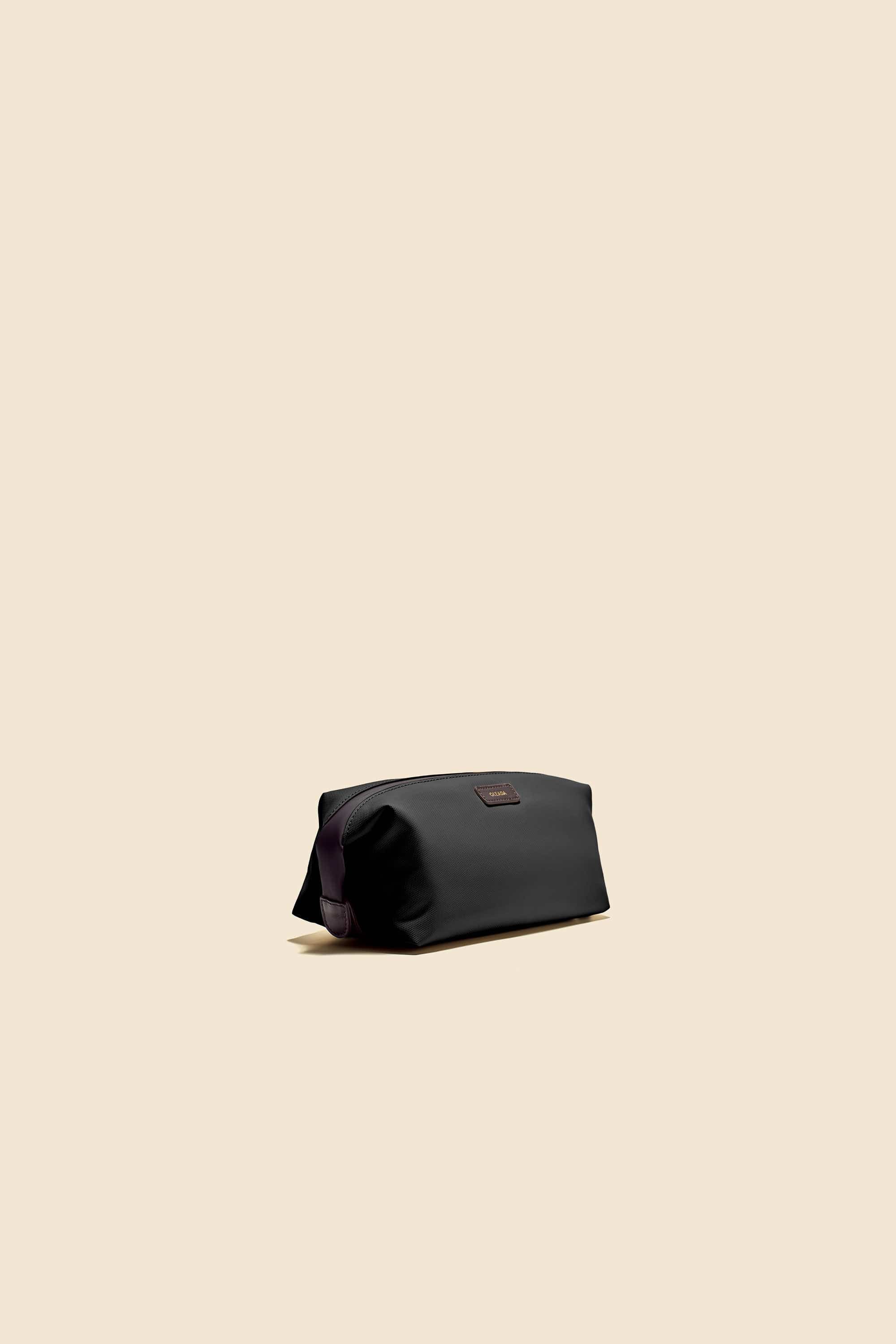 OLEADA NYC Apparel and Accessories > Women > Small Leather Goods > Leather Toiletry Set AnyWear Toiletry Set