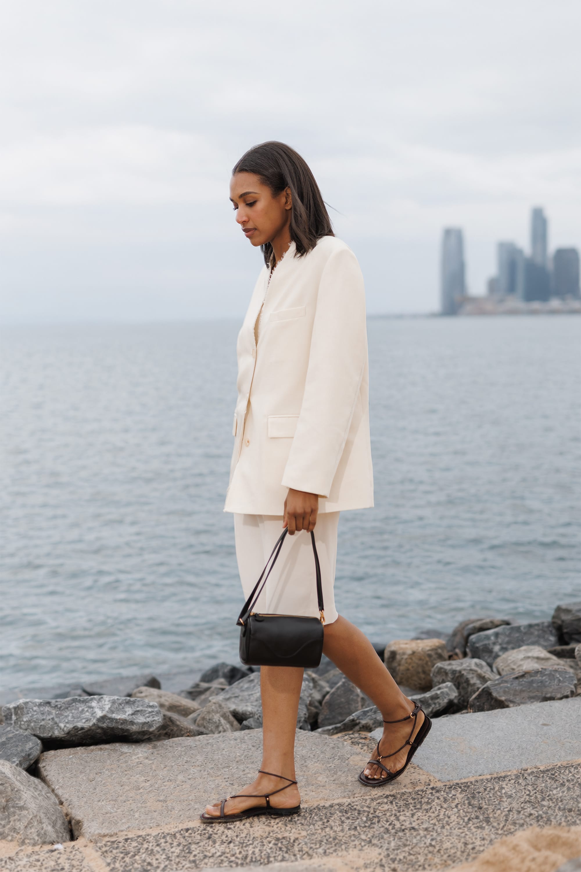 OLEADA NYC Apparel and Accessories > Women > Work Bag > Leather Handbag > Compact Bag > Shoulder Bag Marina Box
