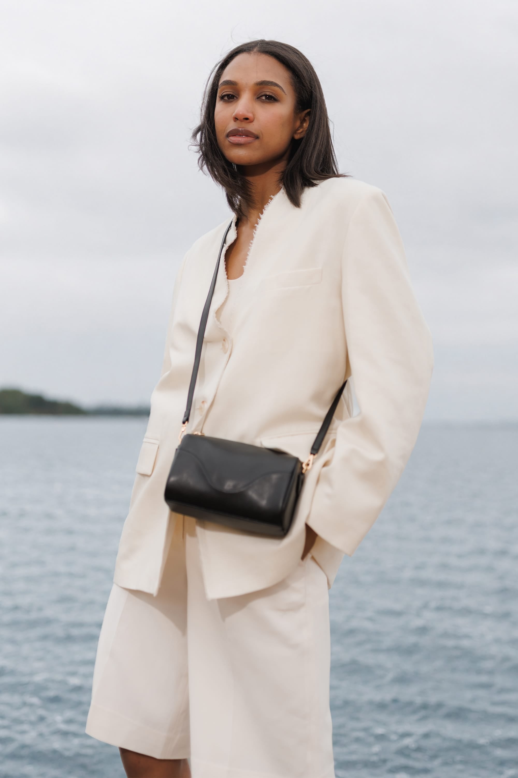 OLEADA NYC Apparel and Accessories > Women > Work Bag > Leather Handbag > Compact Bag > Shoulder Bag Marina Box
