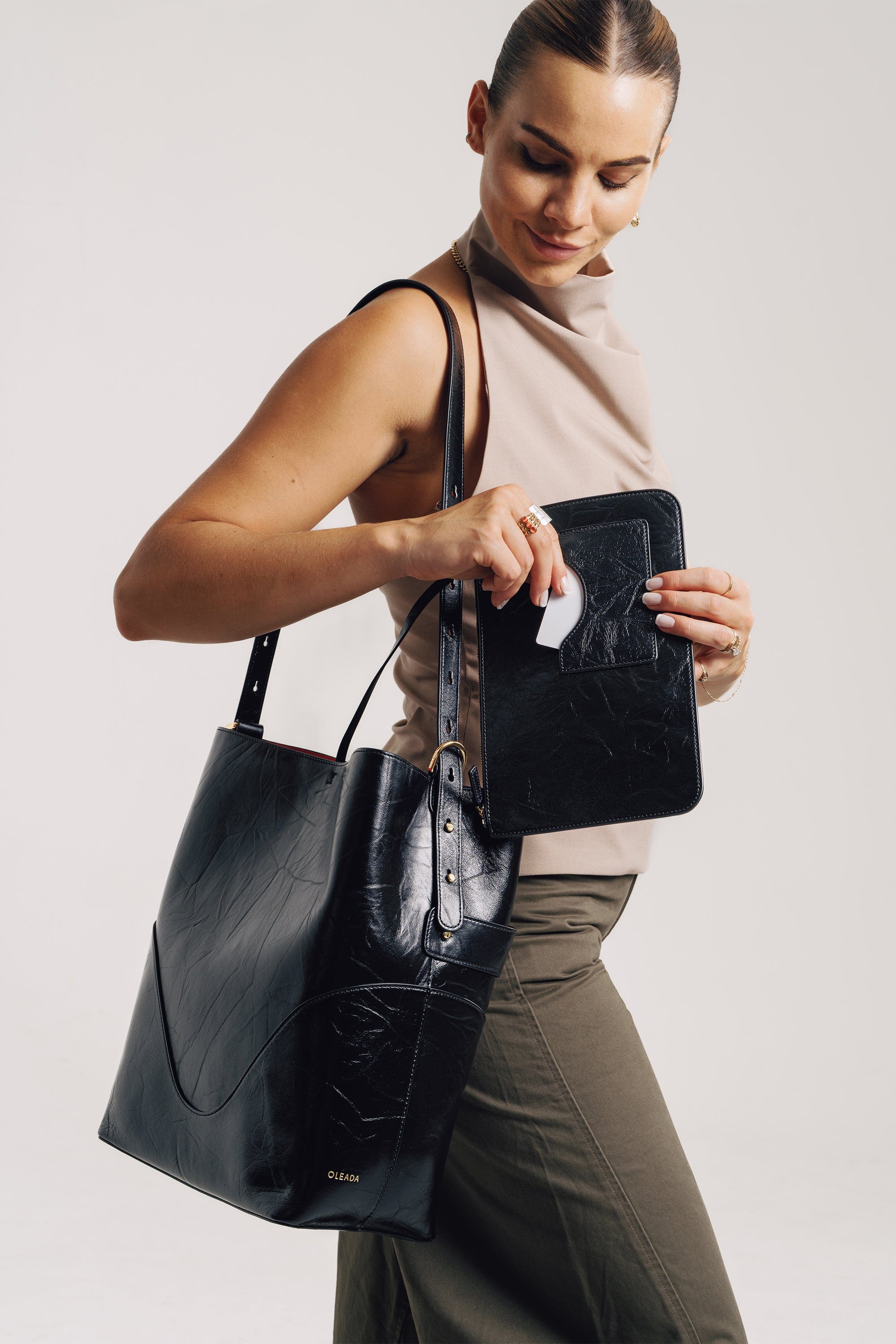 OLEADA NYC Bucket Bag > Leather Tote Bag For Women > Large Capacity Handbag > Convertible To Shoulder Bag > stylish 14 inch laptop bag Marina Soft Bucket