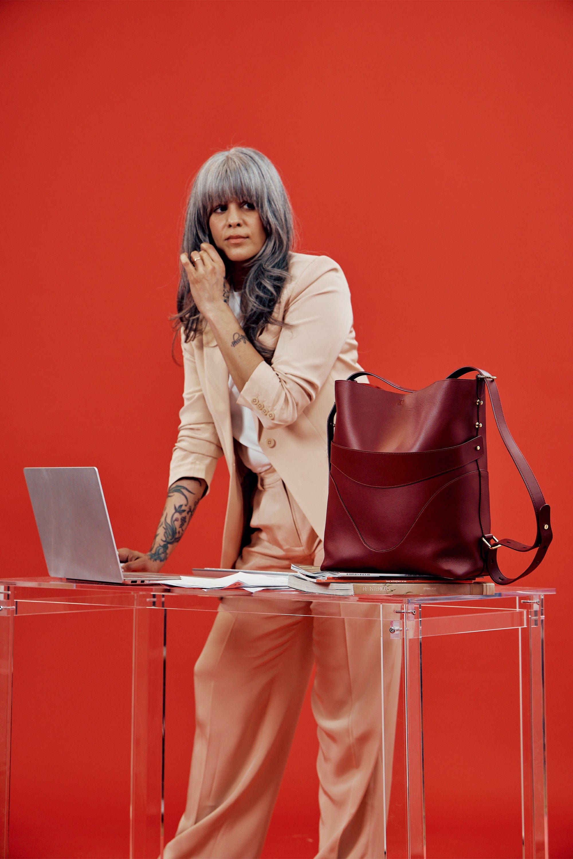 OLEADA NYC Bucket Bag > Leather Tote Bag For Women > Large Capacity Handbag > Convertible To Shoulder Bag > stylish 14 inch laptop bag Marina Soft Bucket