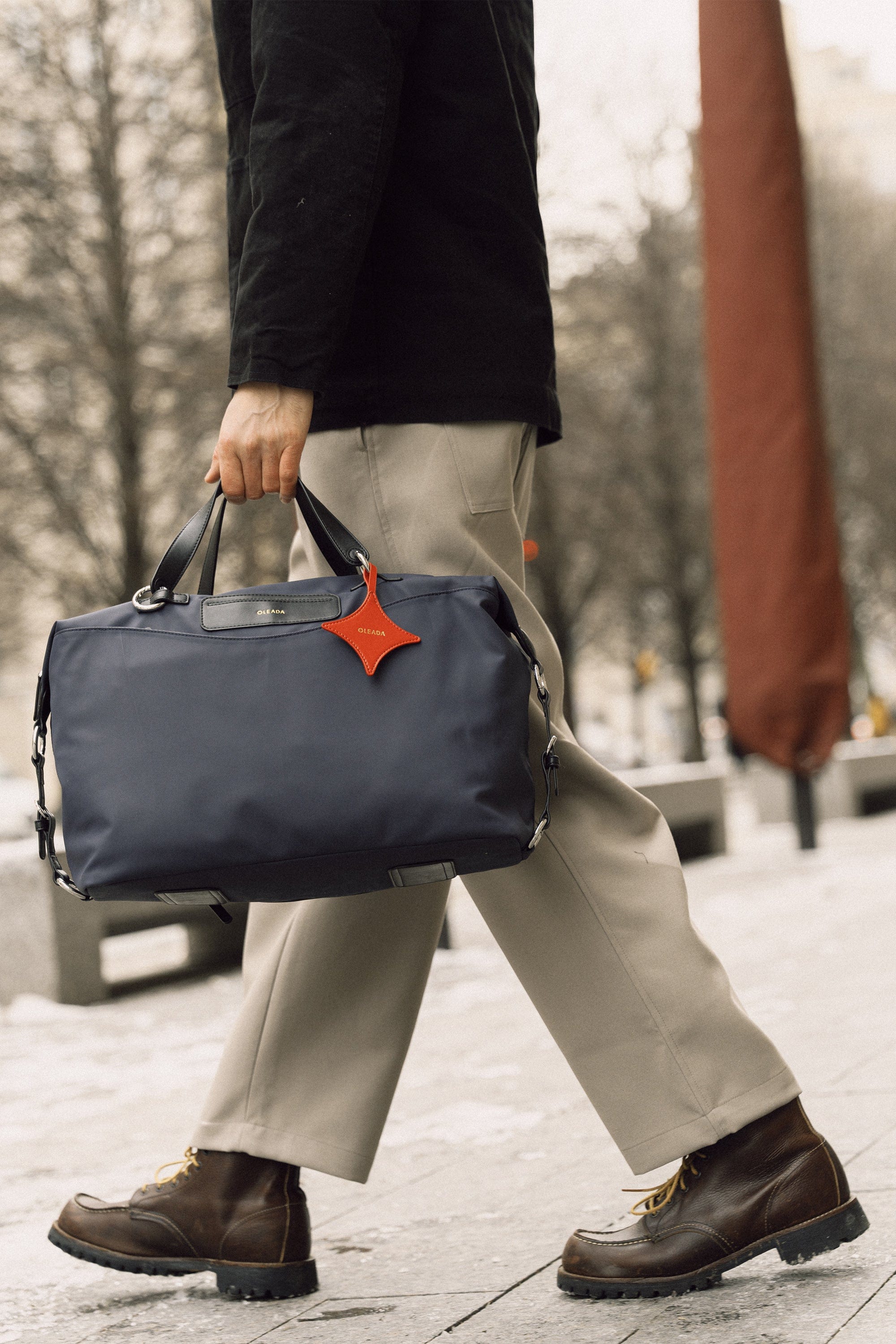 OLEADA NYC convertible travel bags > airport tote bags > overnight bags > water-resistant vegan bags > stylish multi-use bags AnyWear AnyDuffle City