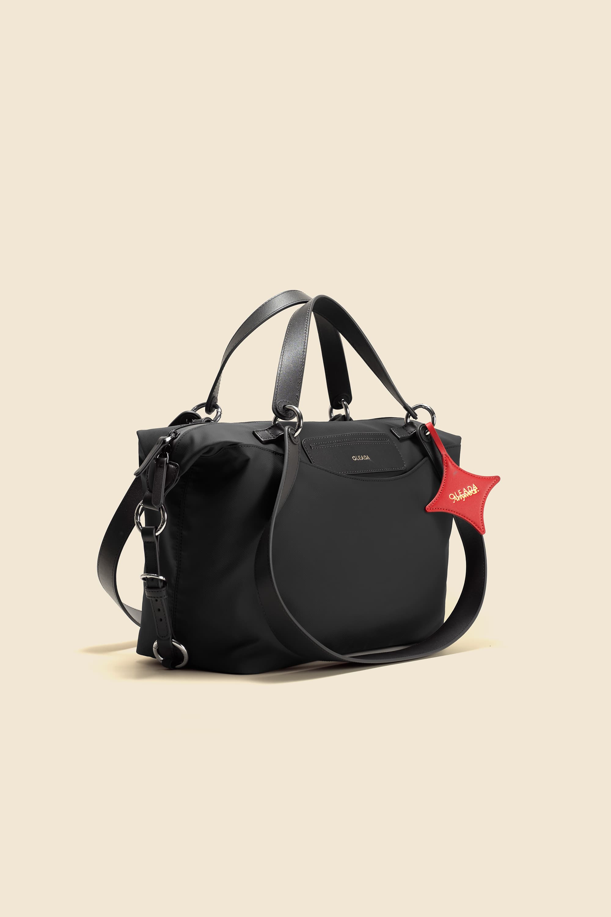 OLEADA NYC convertible travel bags > airport tote bags > overnight bags > water-resistant vegan bags > stylish multi-use bags AnyWear AnyDuffle - City Size