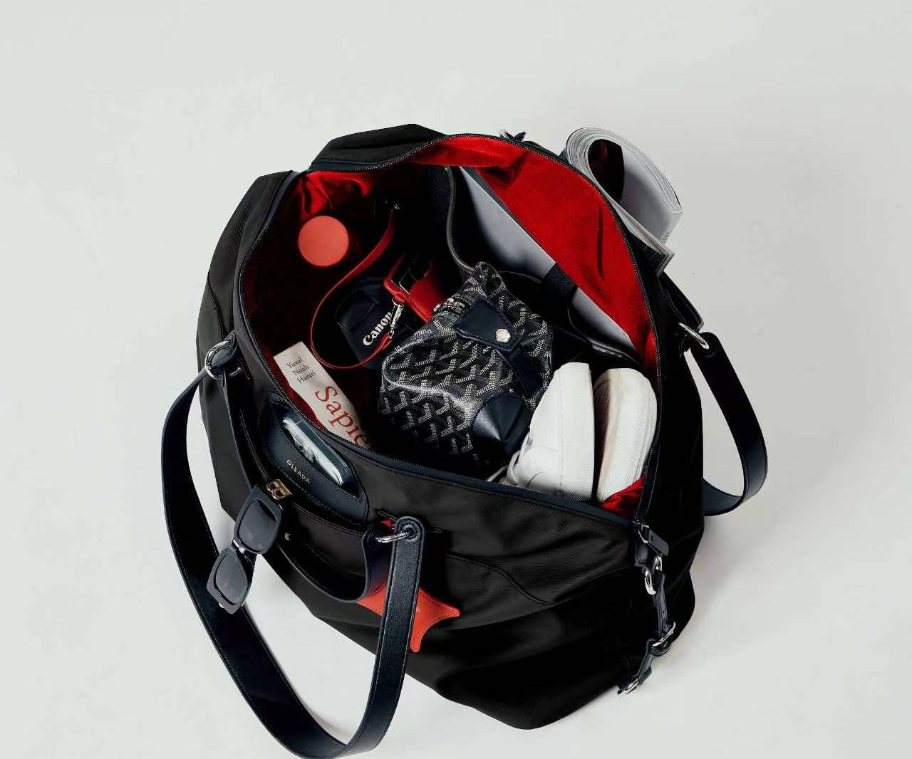 OLEADA NYC convertible travel bags > airport tote bags > overnight bags > water-resistant vegan bags > stylish multi-use bags AnyWear AnyDuffle - City Size