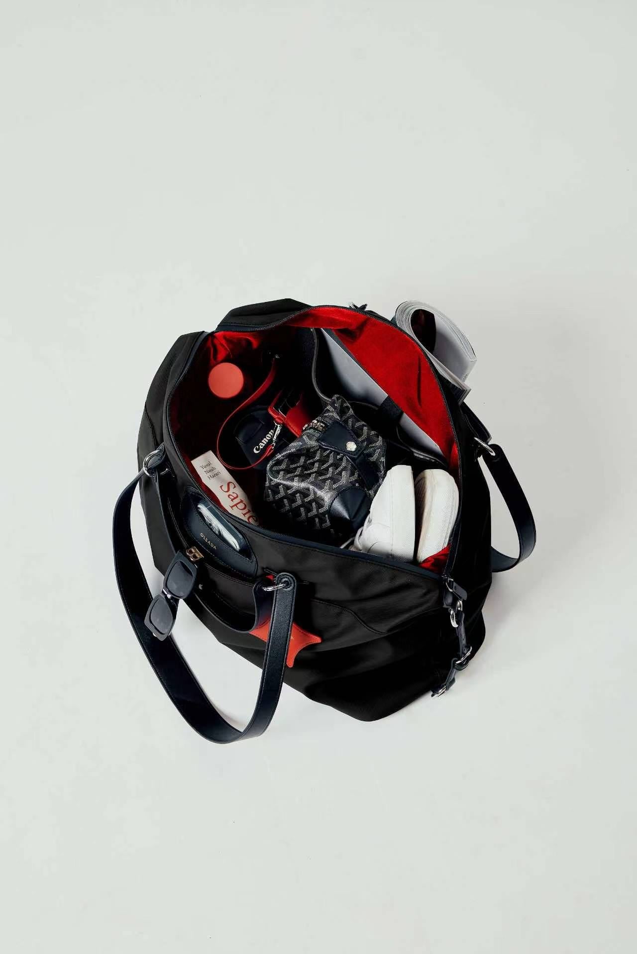 OLEADA NYC convertible travel bags > airport tote bags > overnight bags > water-resistant vegan bags > stylish multi-use bags AnyWear AnyDuffle - City Size