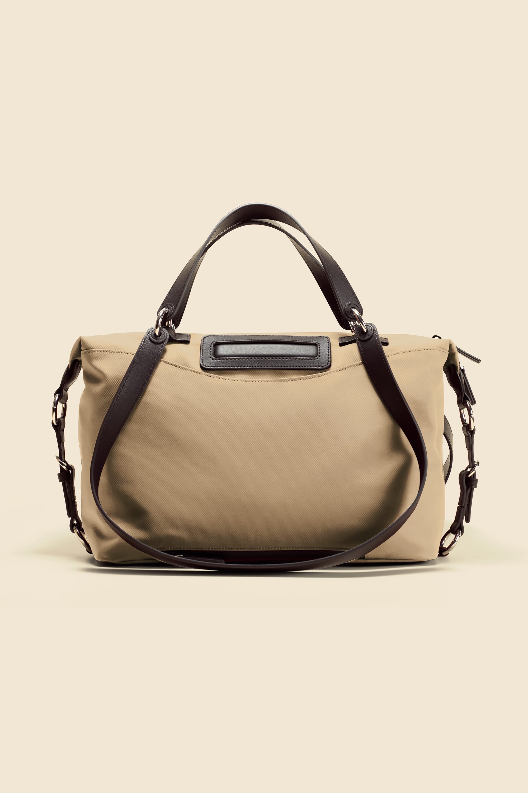 OLEADA NYC convertible travel bags > airport tote bags > overnight bags > water-resistant vegan bags > stylish multi-use bags AnyWear AnyDuffle - Regular Size