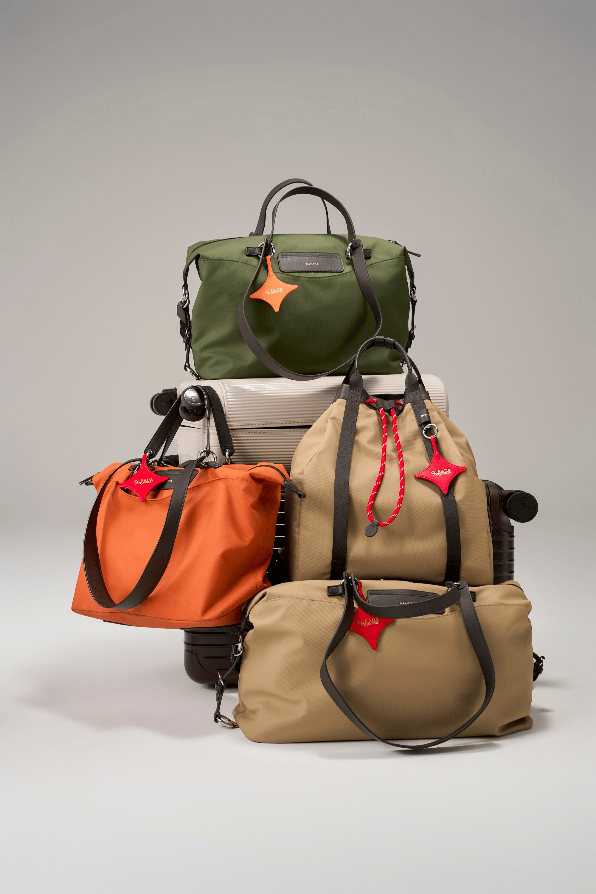 OLEADA NYC convertible travel bags > airport tote bags > overnight bags > water-resistant vegan bags > stylish multi-use bags AnyWear AnyDuffle - Regular Size