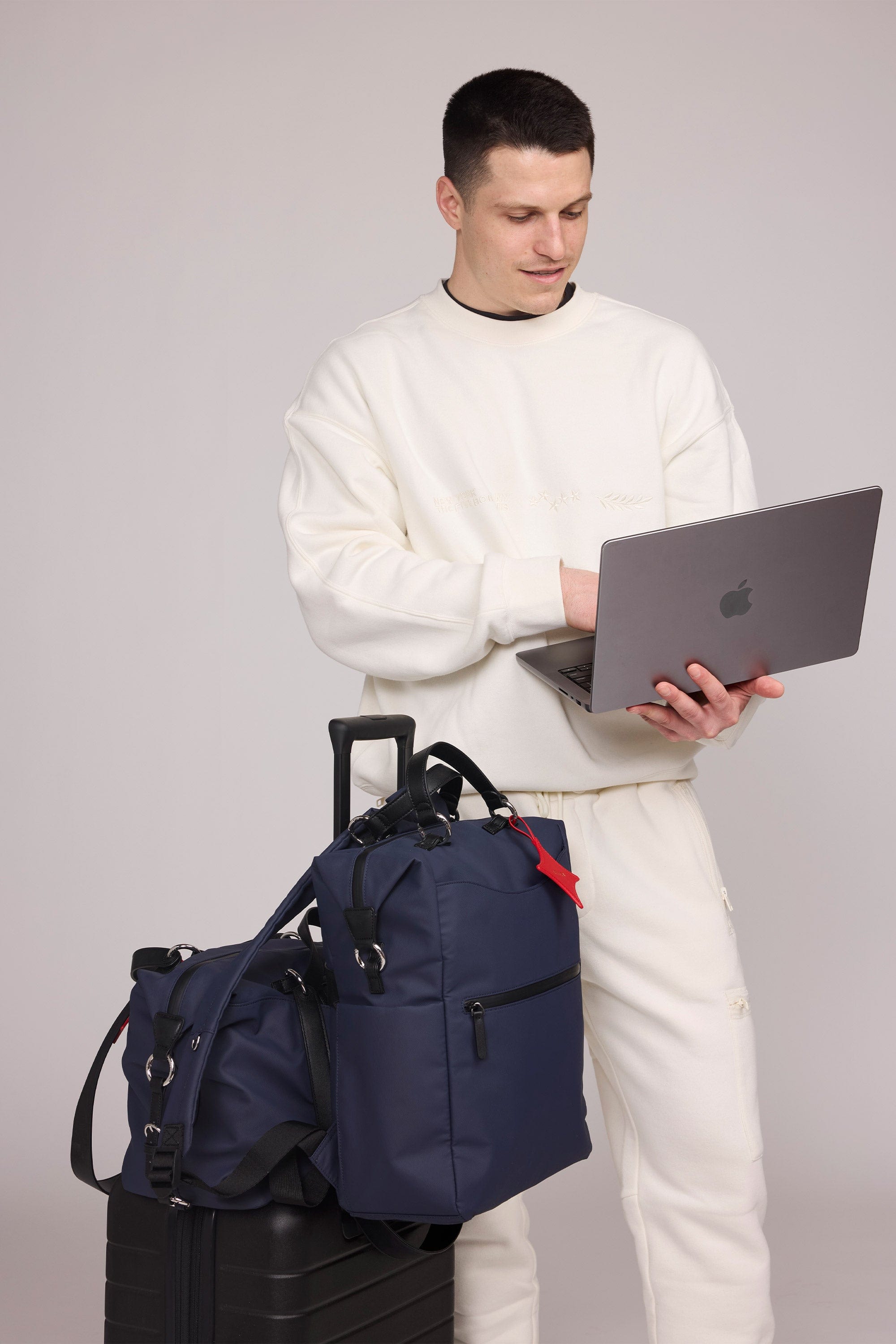 OLEADA NYC convertible travel bags > work-to-travel backpack > commuter bags > water-resistant vegan bags > stylish multi-use backpack AnyWear AnyBackpack