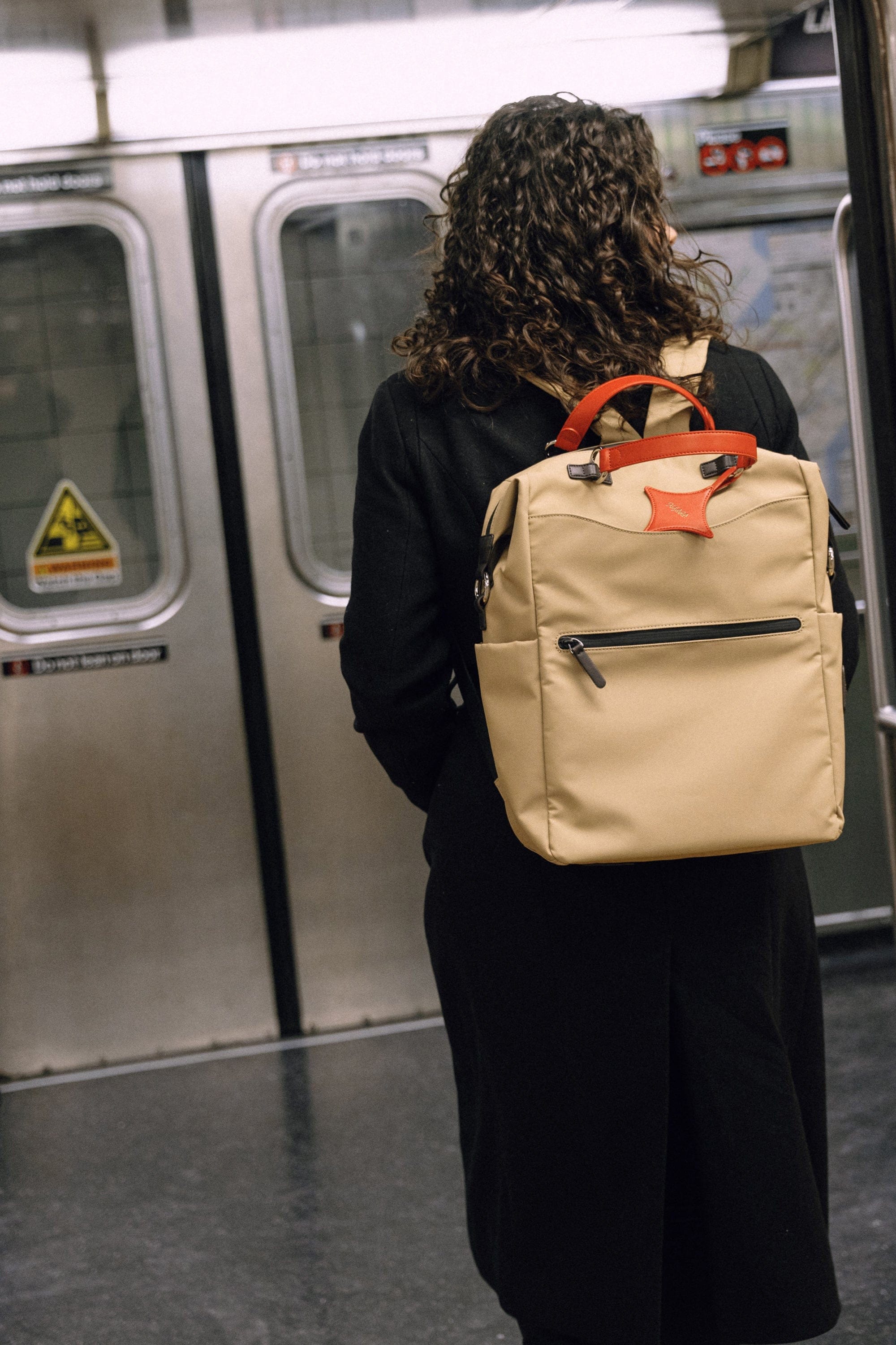 OLEADA NYC convertible travel bags > work-to-travel backpack > commuter bags > water-resistant vegan bags > stylish multi-use backpack AnyWear AnyBackpack