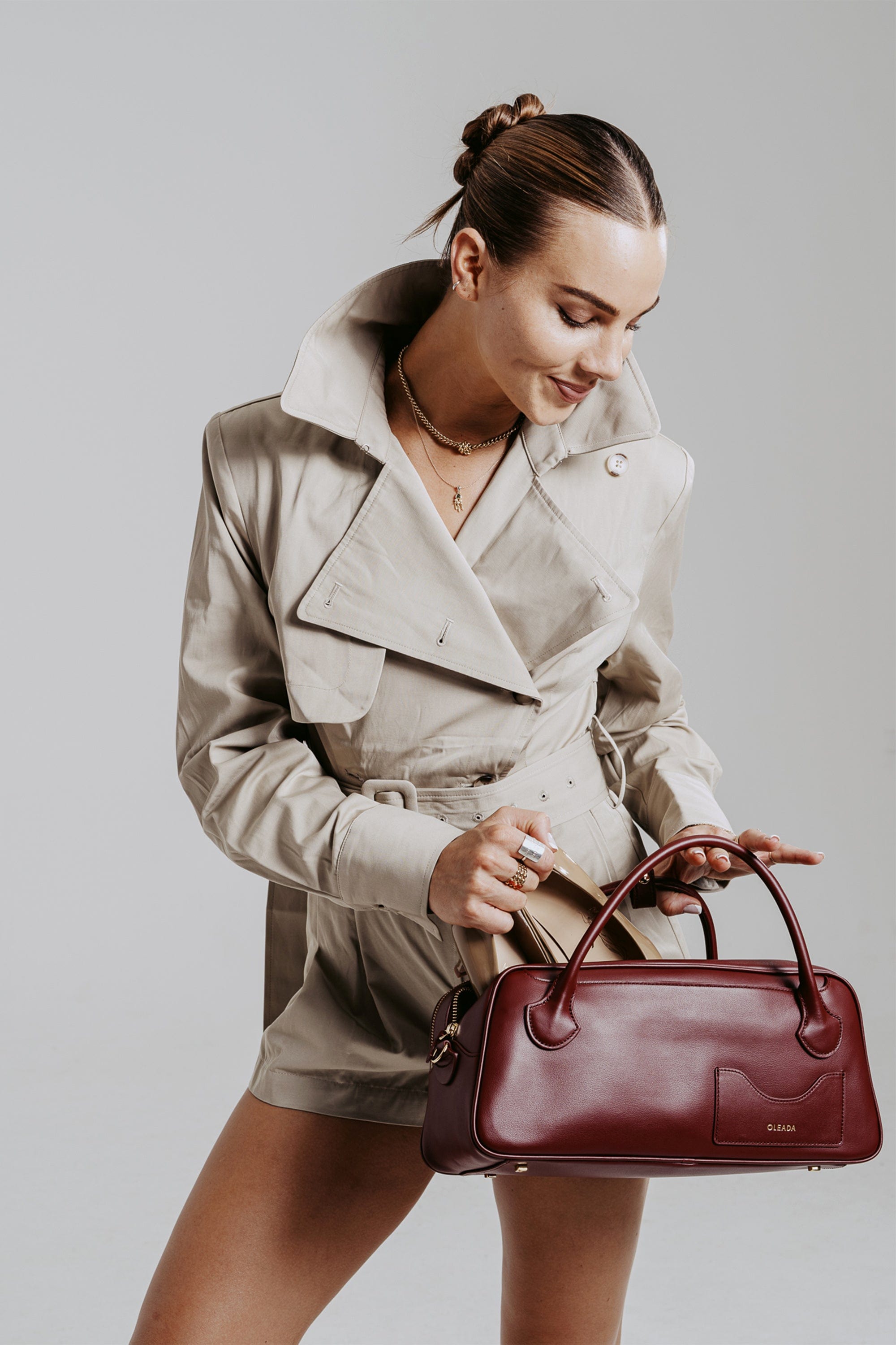 OLEADA NYC Hand Bag > Leather Tote Bag For Women > Mini Handbag > Convertible To Shoulder Bag > Fits iPad Mini> Mini Marina Carryall