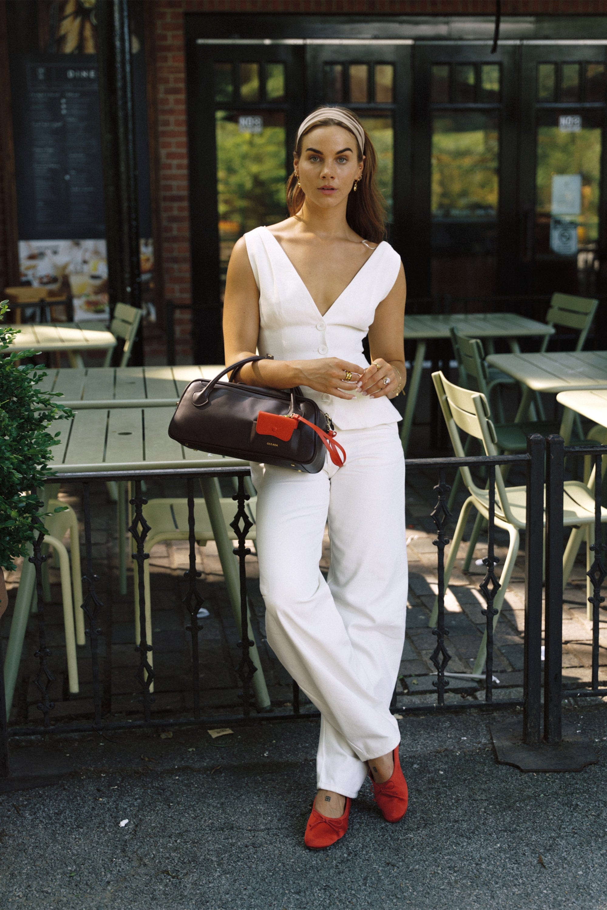 OLEADA NYC Hand Bag > Leather Tote Bag For Women > Mini Handbag > Convertible To Shoulder Bag > Fits iPad Mini> Mini Marina Carryall