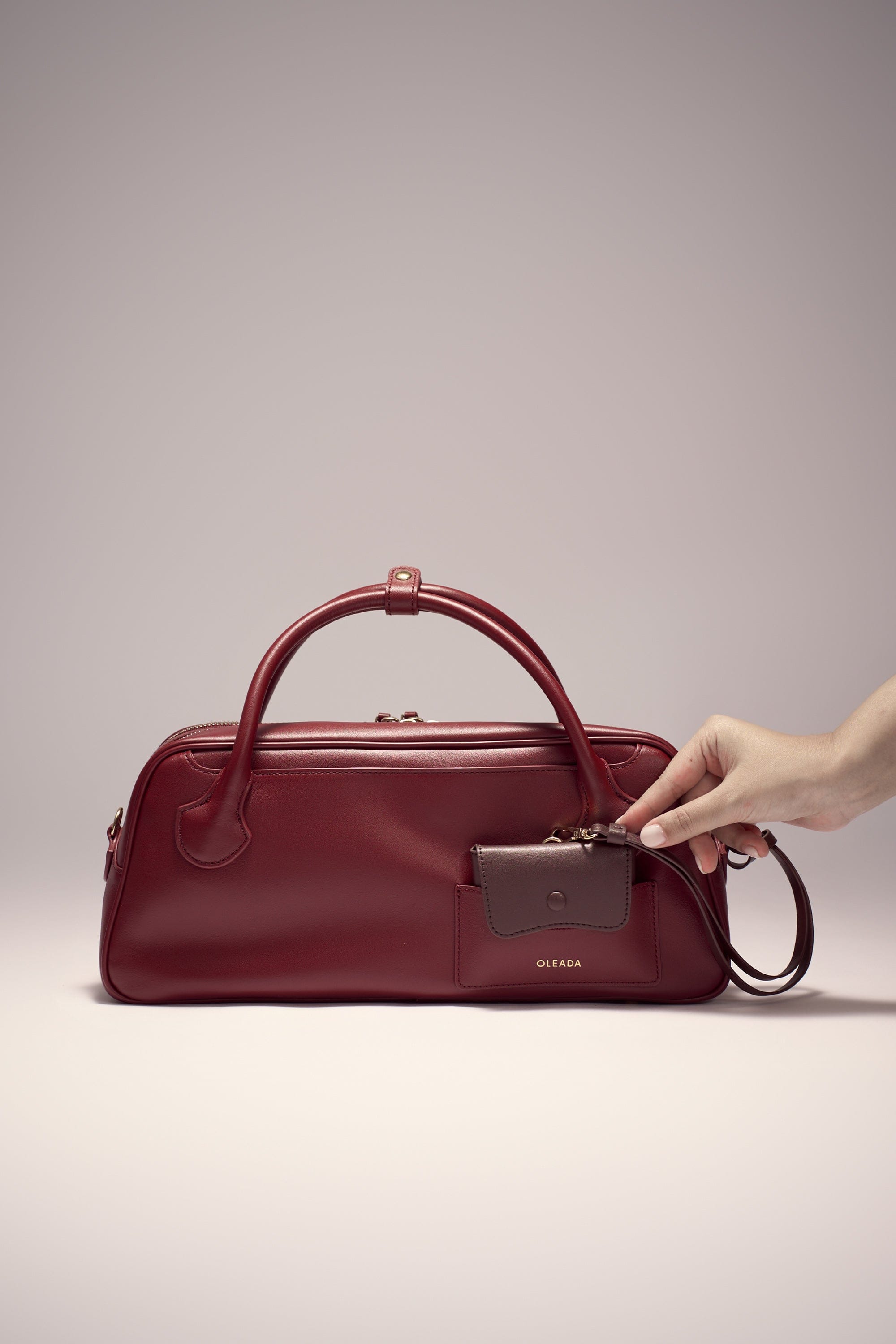 OLEADA NYC Hand Bag > Leather Tote Bag For Women > Mini Handbag > Convertible To Shoulder Bag > Fits iPad Mini> Mini Marina Carryall