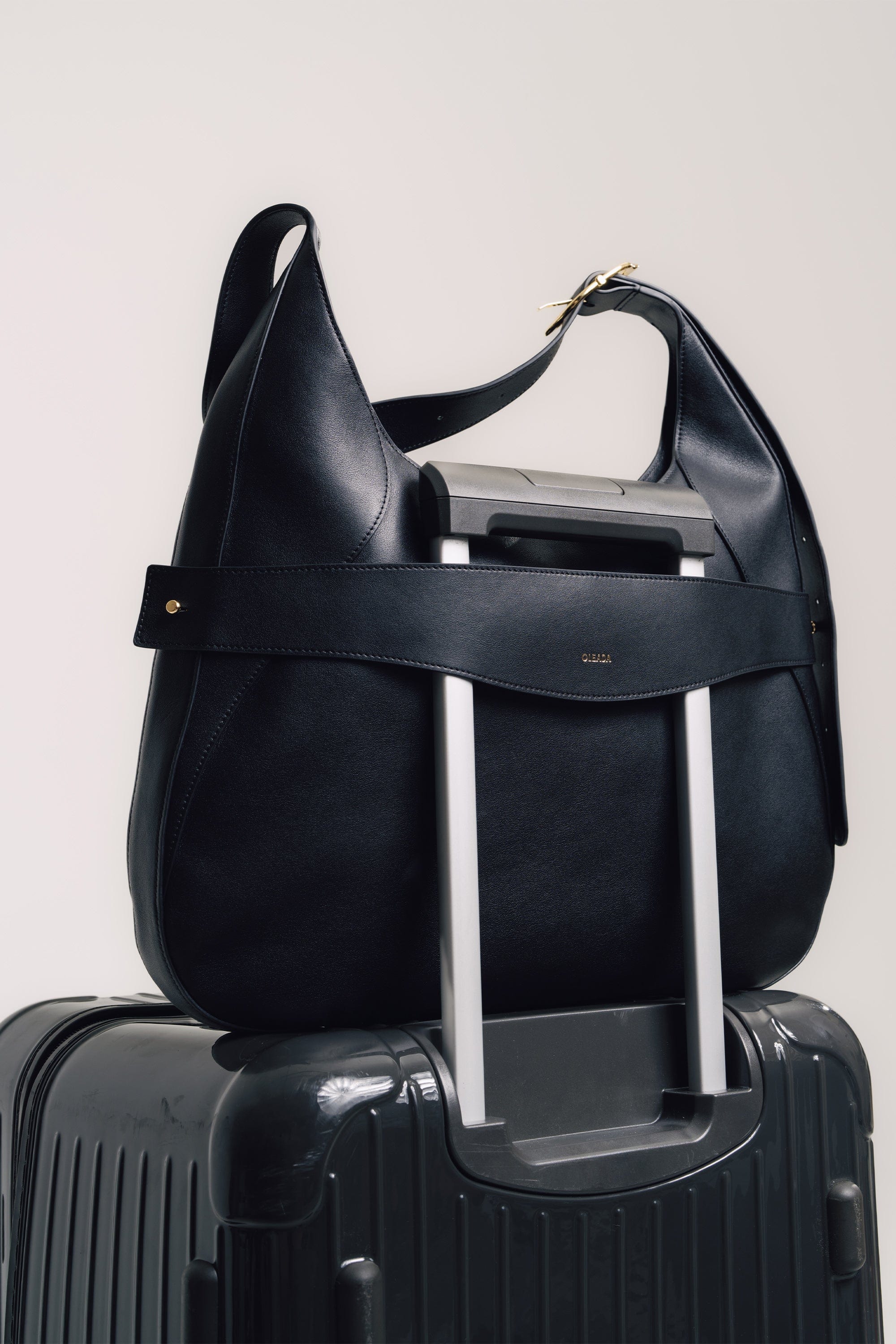 OLEADA NYC Hobo Bag > Leather Hobo Bag For Women > Mini Handbag > Convertible To Shoulder Bag > Fits 14" laptop> Color_Onyx Marina Hobo