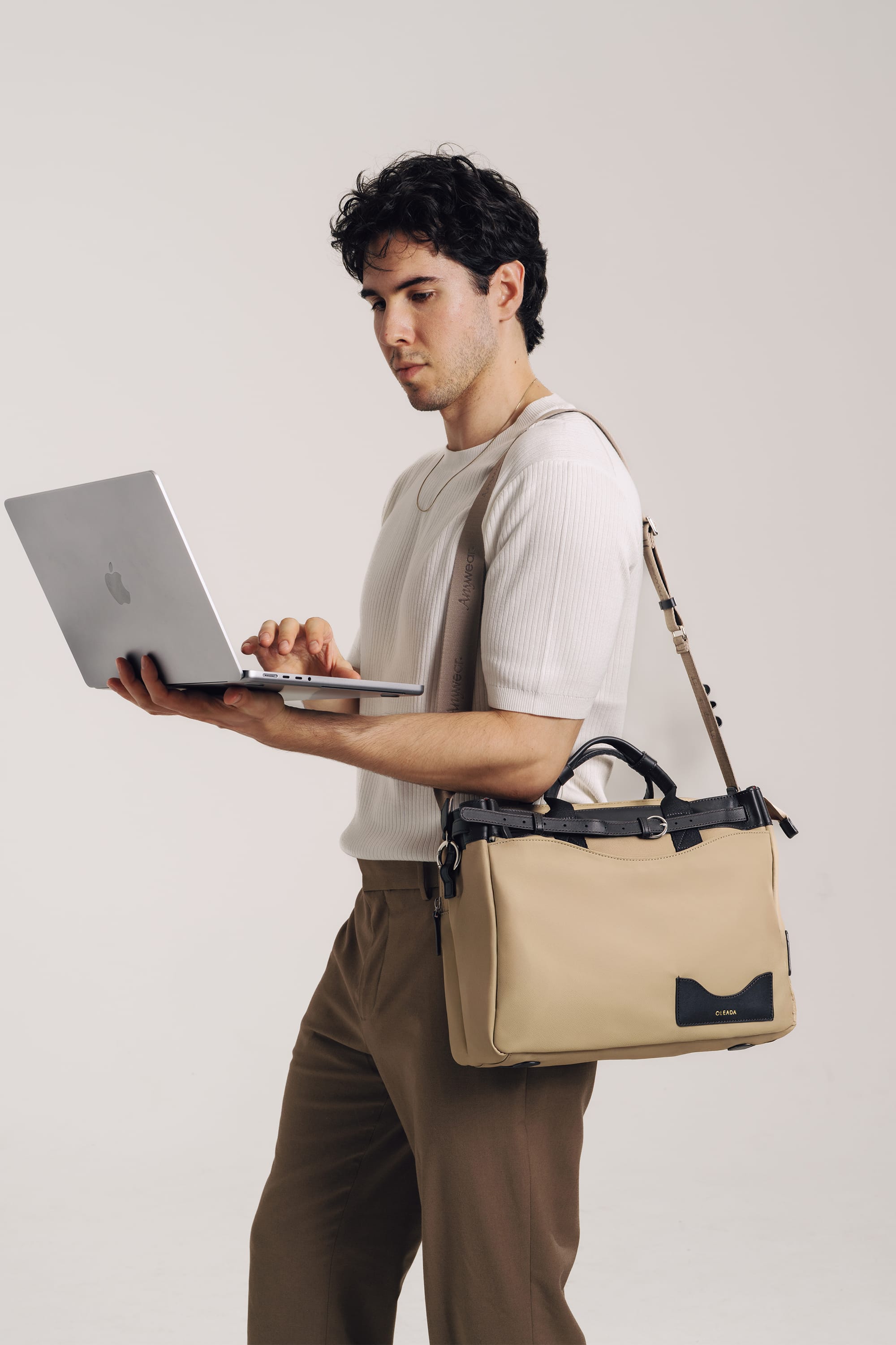 OLEADA NYC Laptop Work Bag > Business Laptop Briefcase > 16 Inch Laptop Bag > Bag With Top Handle > Spacious Compartments Color_Abu Dhabi AnyWear AnyPortfolio