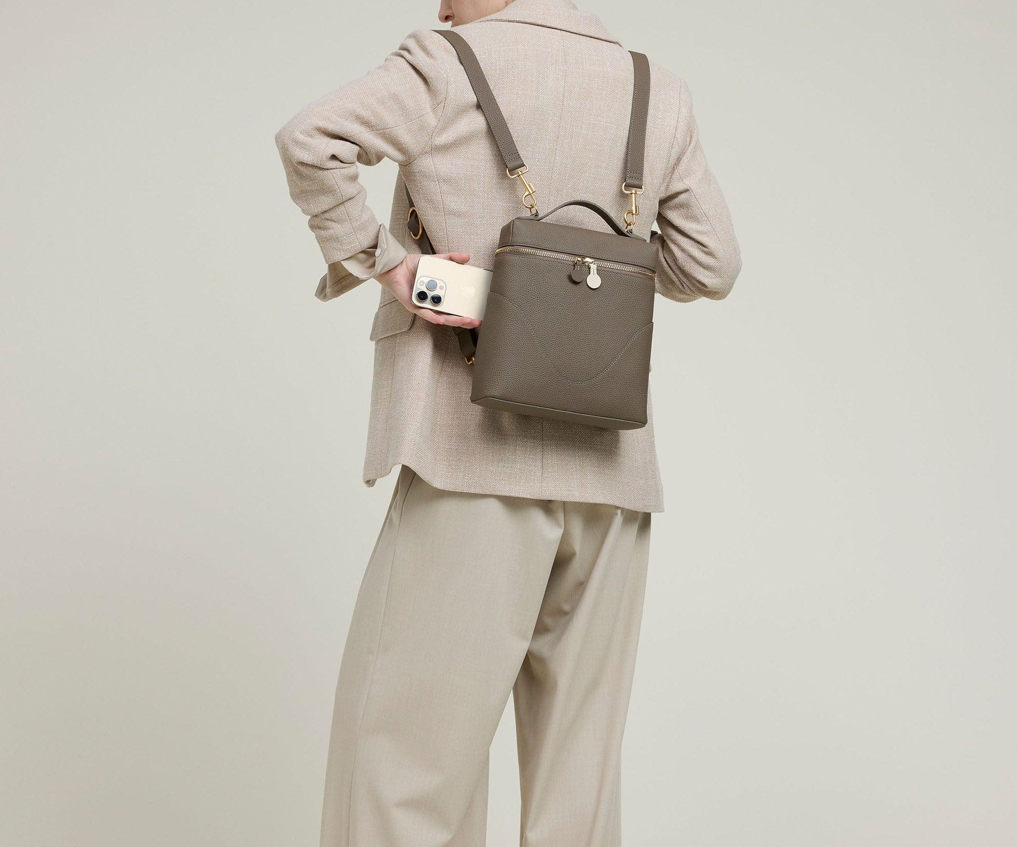 OLEADA NYC Leather Handbag > Women Work Bag > Top Handle Bag > Shoulder Bag > Mini Bag Anchor Bag