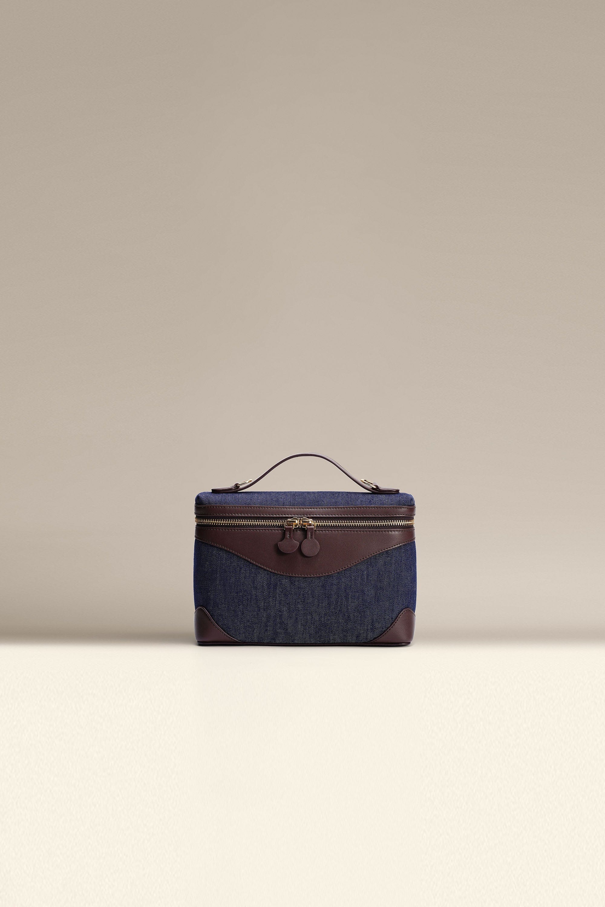 OLEADA NYC Leather Handbag > Women Work Bag > Top Handle Bag > Shoulder Bag > Mini Bag Color_CocoDenim Mini Anchor Bag Denim/Canvas