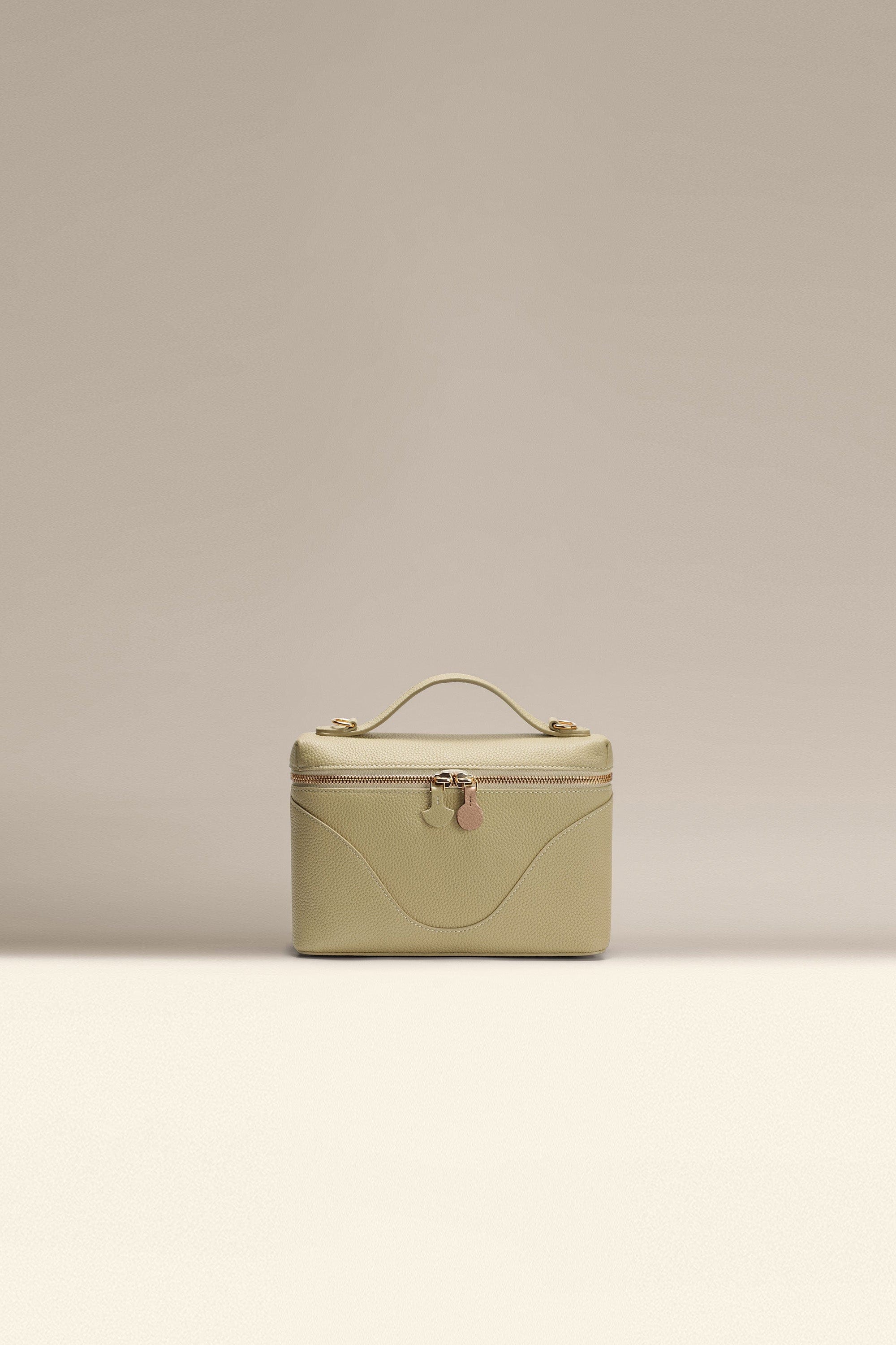 OLEADA NYC Leather Handbag > Women Work Bag > Top Handle Bag > Shoulder Bag > Mini Bag Color_Pistachio Mini Anchor Bag