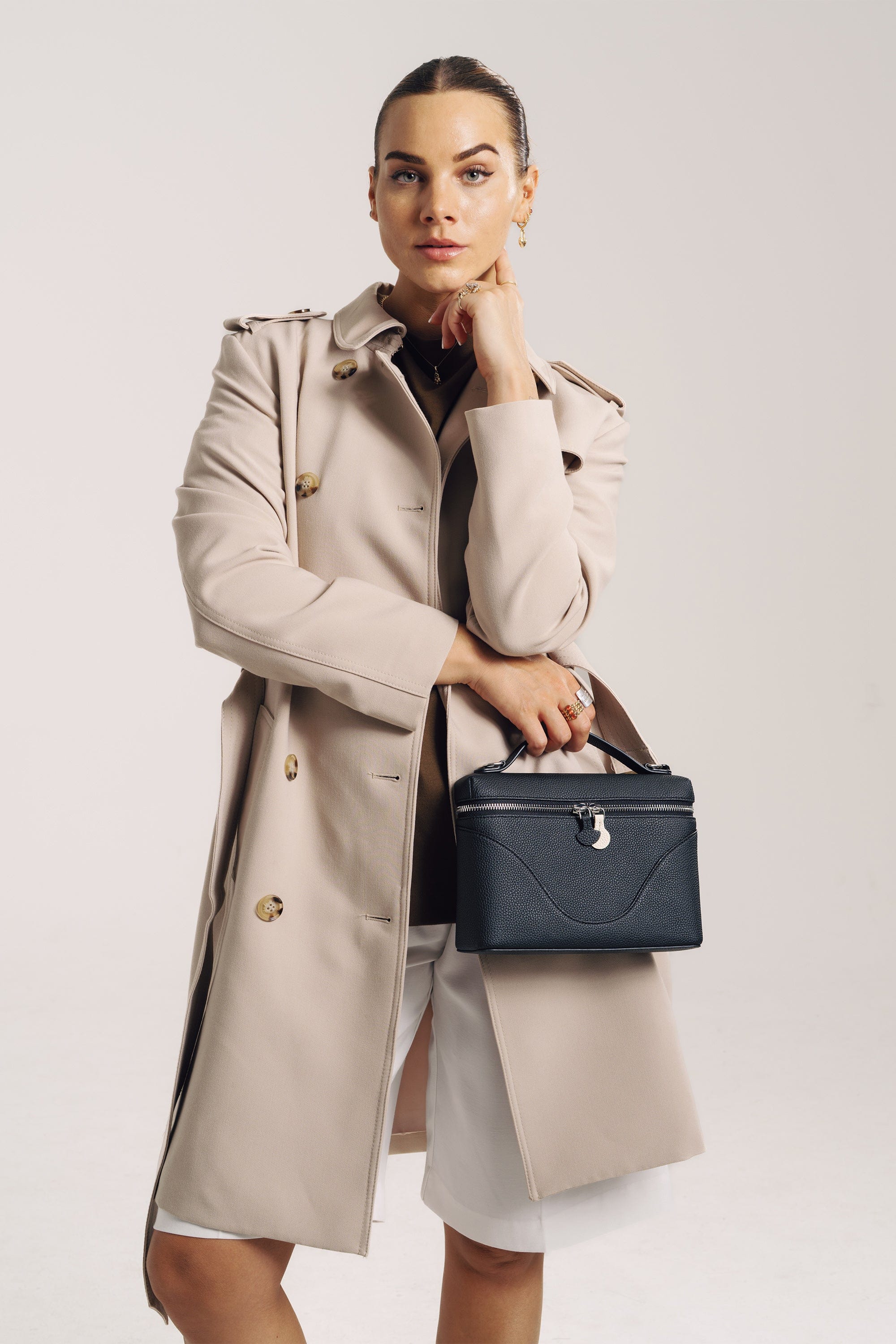 OLEADA NYC Leather Handbag > Women Work Bag > Top Handle Bag > Shoulder Bag > Mini Bag Mini Anchor Bag