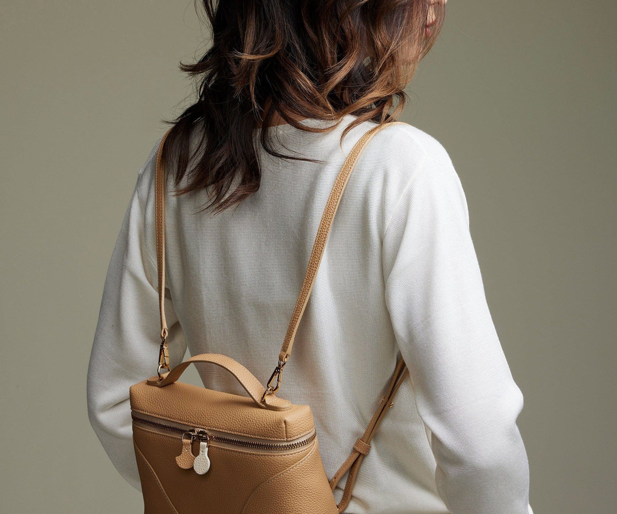 OLEADA NYC Leather Handbag > Women Work Bag > Top Handle Bag > Shoulder Bag > Mini Bag Mini Anchor Bag