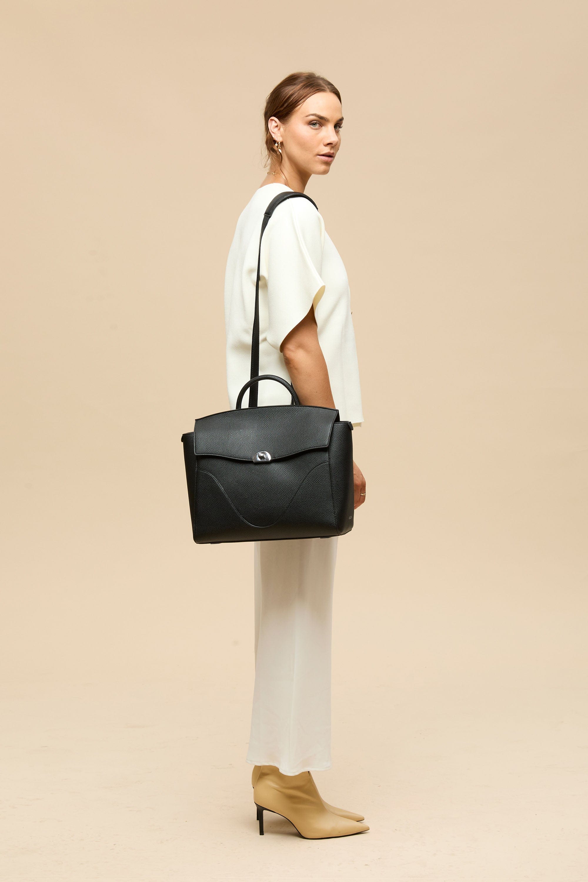 OLEADA NYC Leather Women Work Bag > Convertible To Business Backpack Bag > 14 Inch Laptop Bag > Crossbody Shoulder Bag > Luxury Travel Backpack Color_Caviar Wavia Bag Plus Vegan Limited Edition