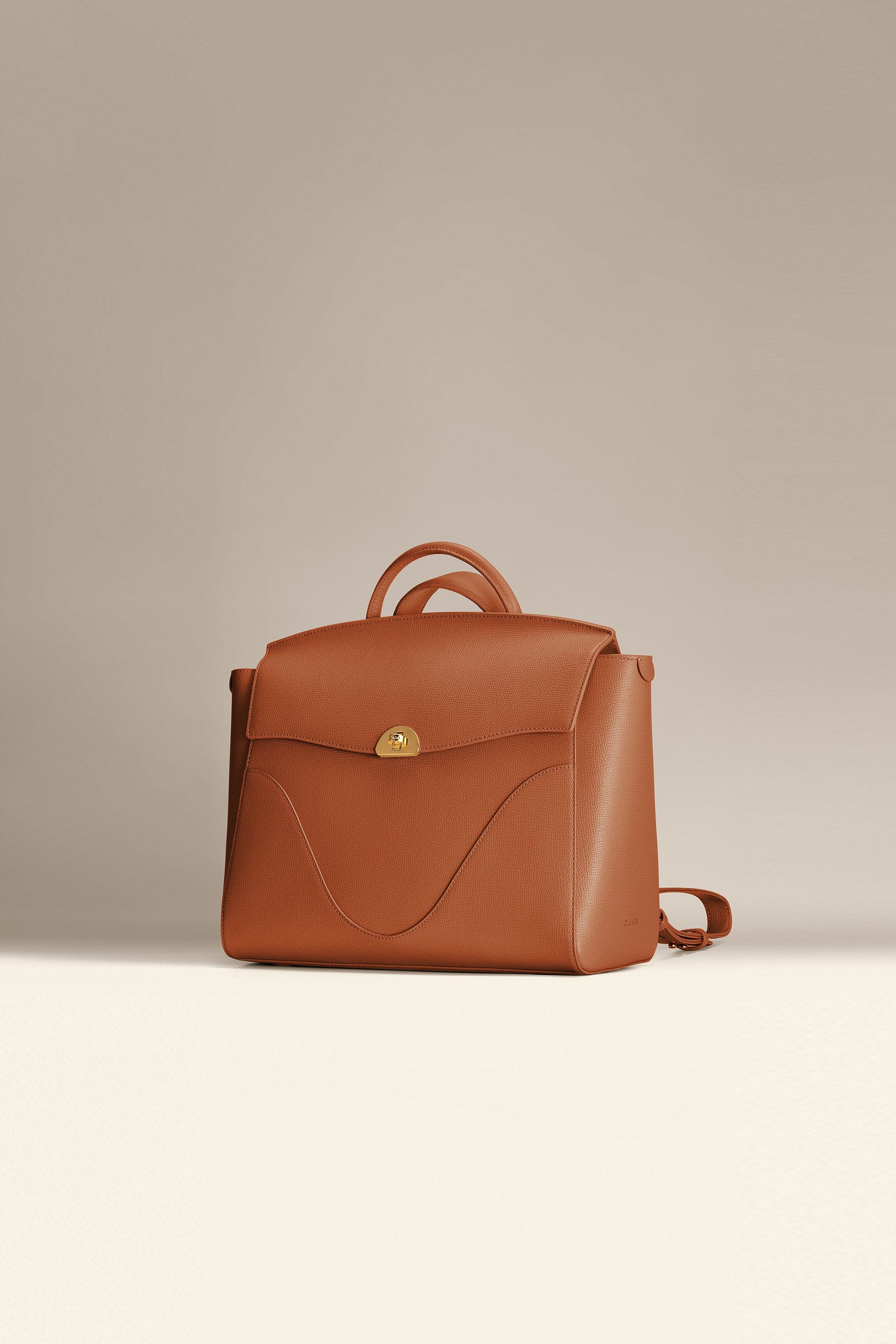 OLEADA NYC Leather Women Work Bag > Convertible To Business Backpack Bag > 14 Inch Laptop Bag > Crossbody Shoulder Bag > Luxury Travel Backpack Color_Chestnut Wavia Bag Plus