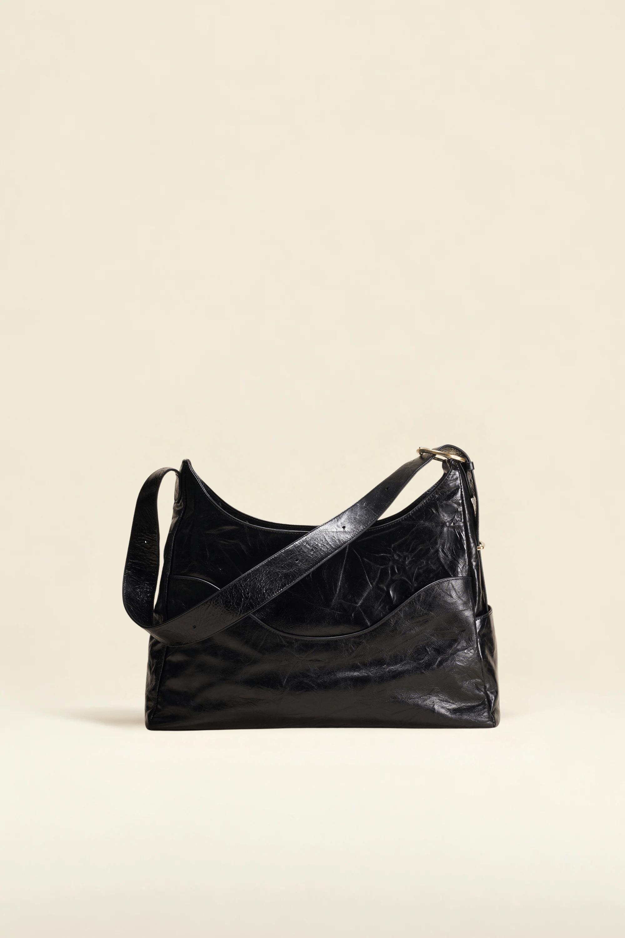 OLEADA NYC Mini Hobo Bag > Women Leather Bag For All Occasions > multiple interior and exterior pockets with a laptop compartment > 13 inch laptop bag > convertible to shoulder bag Color_Obsidian Reverie Hobo