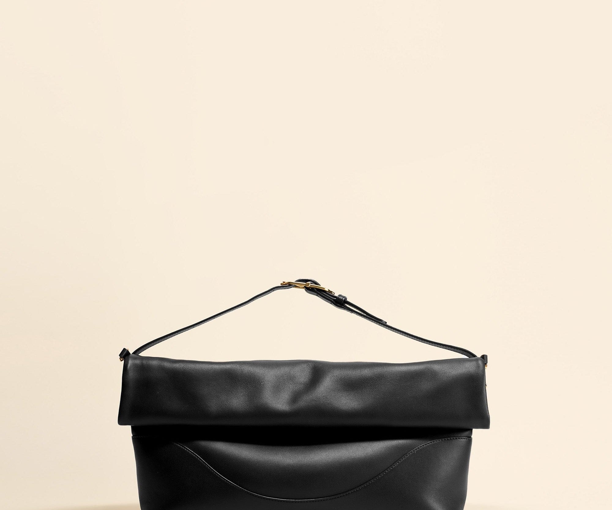 OLEADA NYC Shoulder Bag > Leather Shoulder Bag For Women > Leather Handbag > Convertible To Handbag > Fits 14" laptop> Color_Onyx Marina Foldover Bag