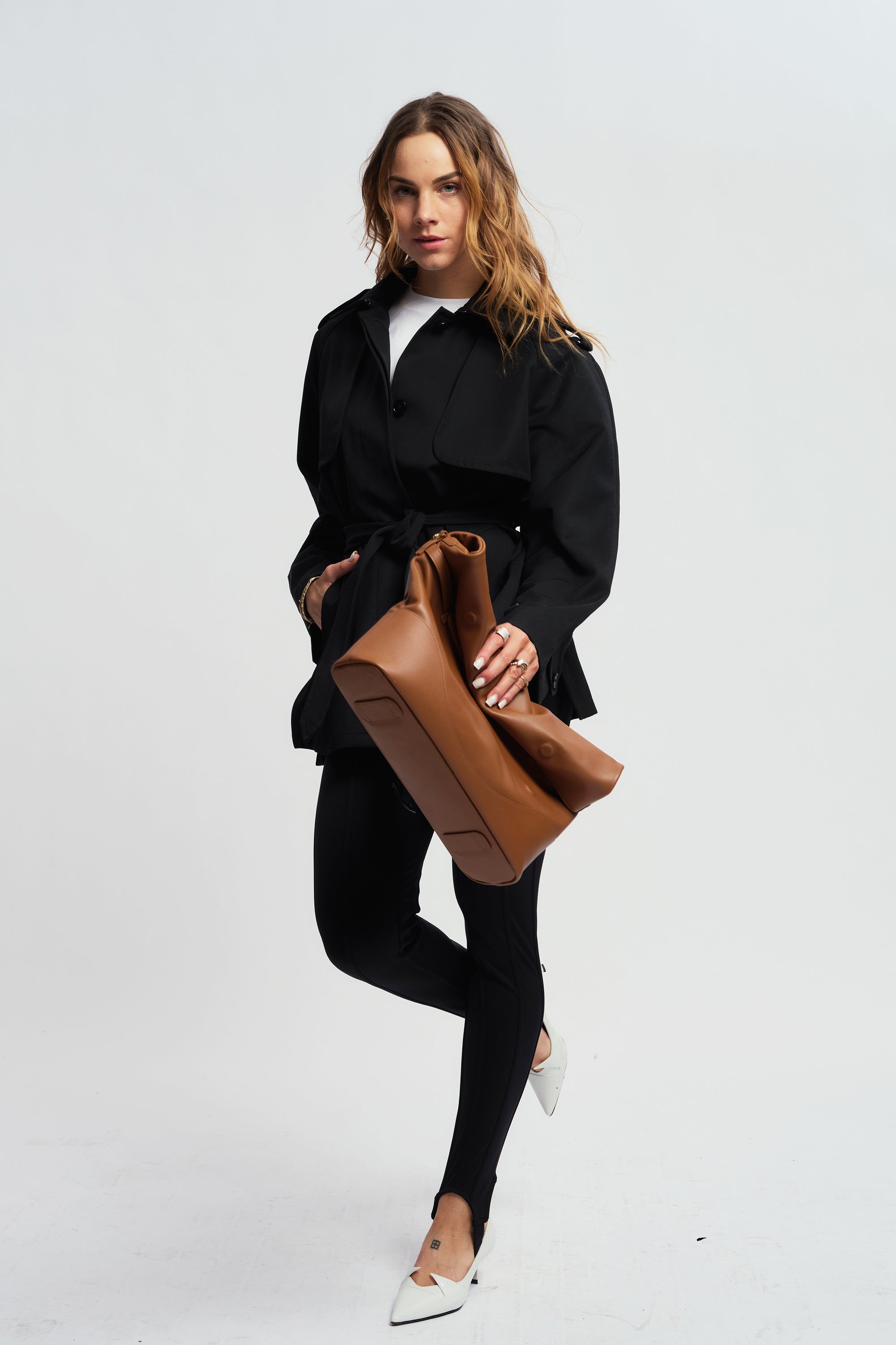 OLEADA NYC Shoulder Bag > Leather Shoulder Bag For Women > Leather Handbag > Convertible To Handbag > Fits 14" laptop> Marina Foldover Bag