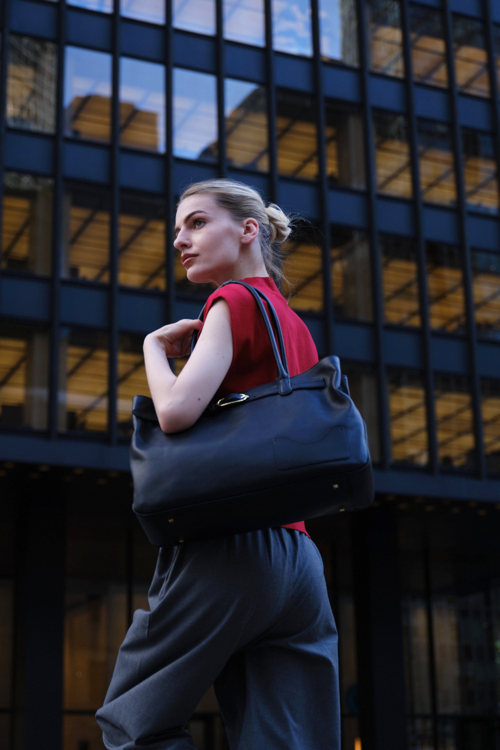 OLEADA NYC Tote Bag > Leather Tote Bag For Women > Mini Handbag > Convertible To Shoulder Bag > Fits 14" laptop> Marina Tote