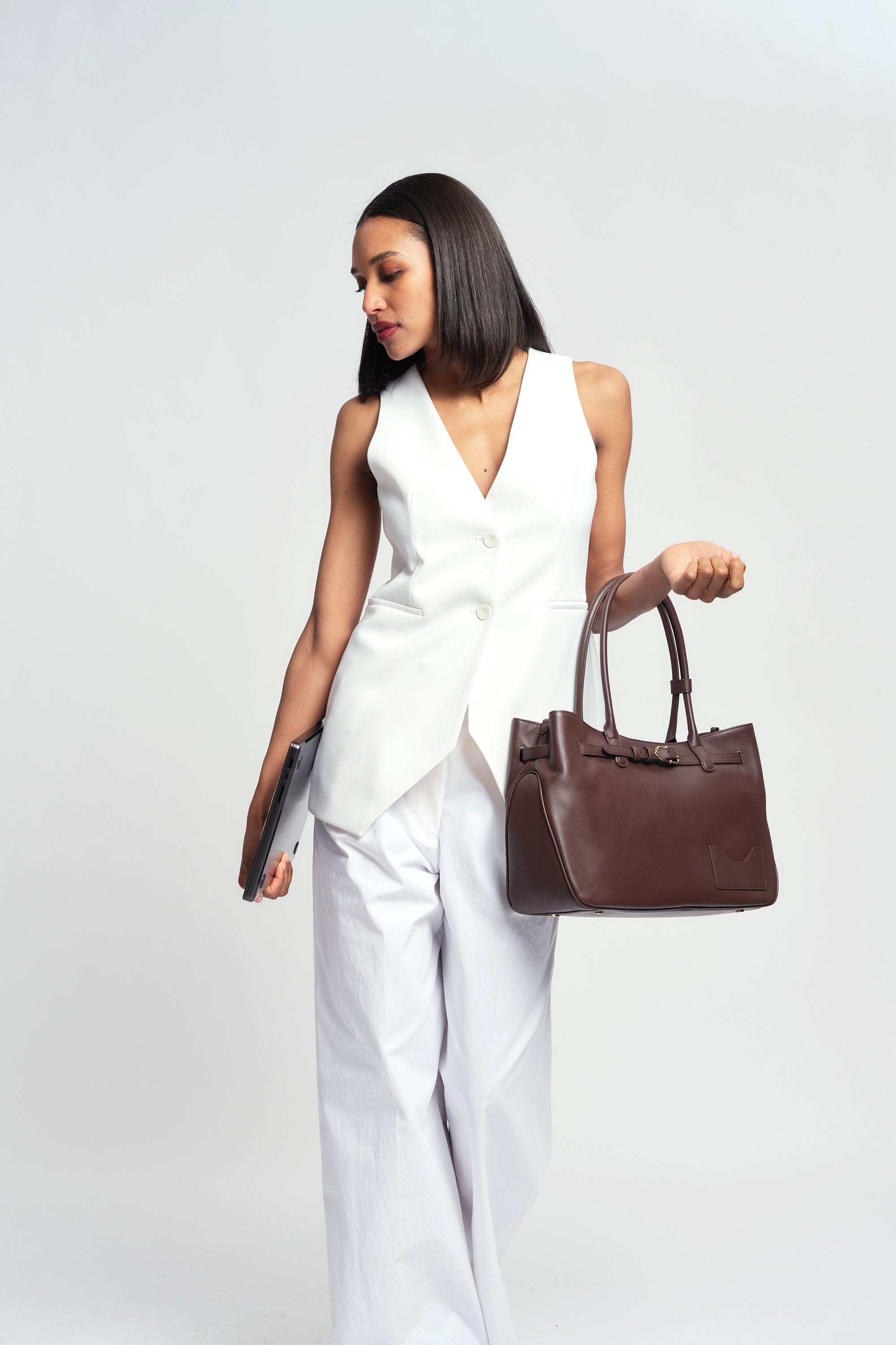 OLEADA NYC Tote Bag > Leather Tote Bag For Women > Mini Handbag > Convertible To Shoulder Bag > Fits 14" laptop> Marina Tote