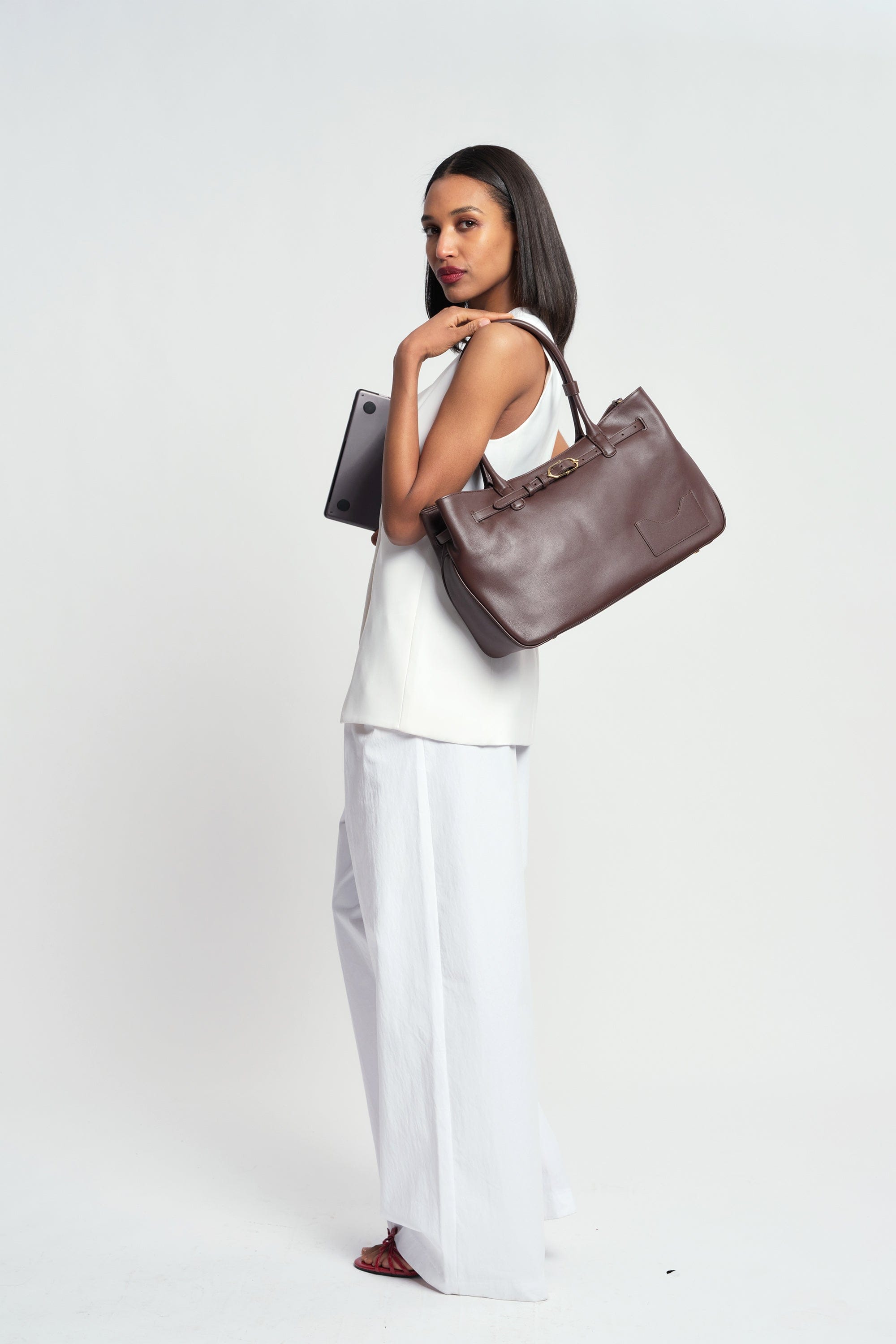 OLEADA NYC Tote Bag > Leather Tote Bag For Women > Mini Handbag > Convertible To Shoulder Bag > Fits 14" laptop> Marina Tote