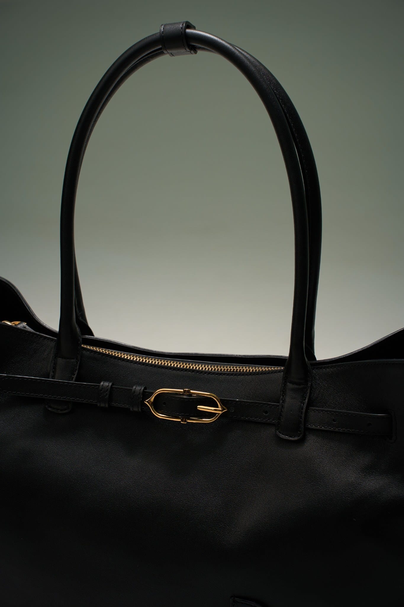 OLEADA NYC Tote Bag > Leather Tote Bag For Women > Mini Handbag > Convertible To Shoulder Bag > Fits 14" laptop> Marina Tote