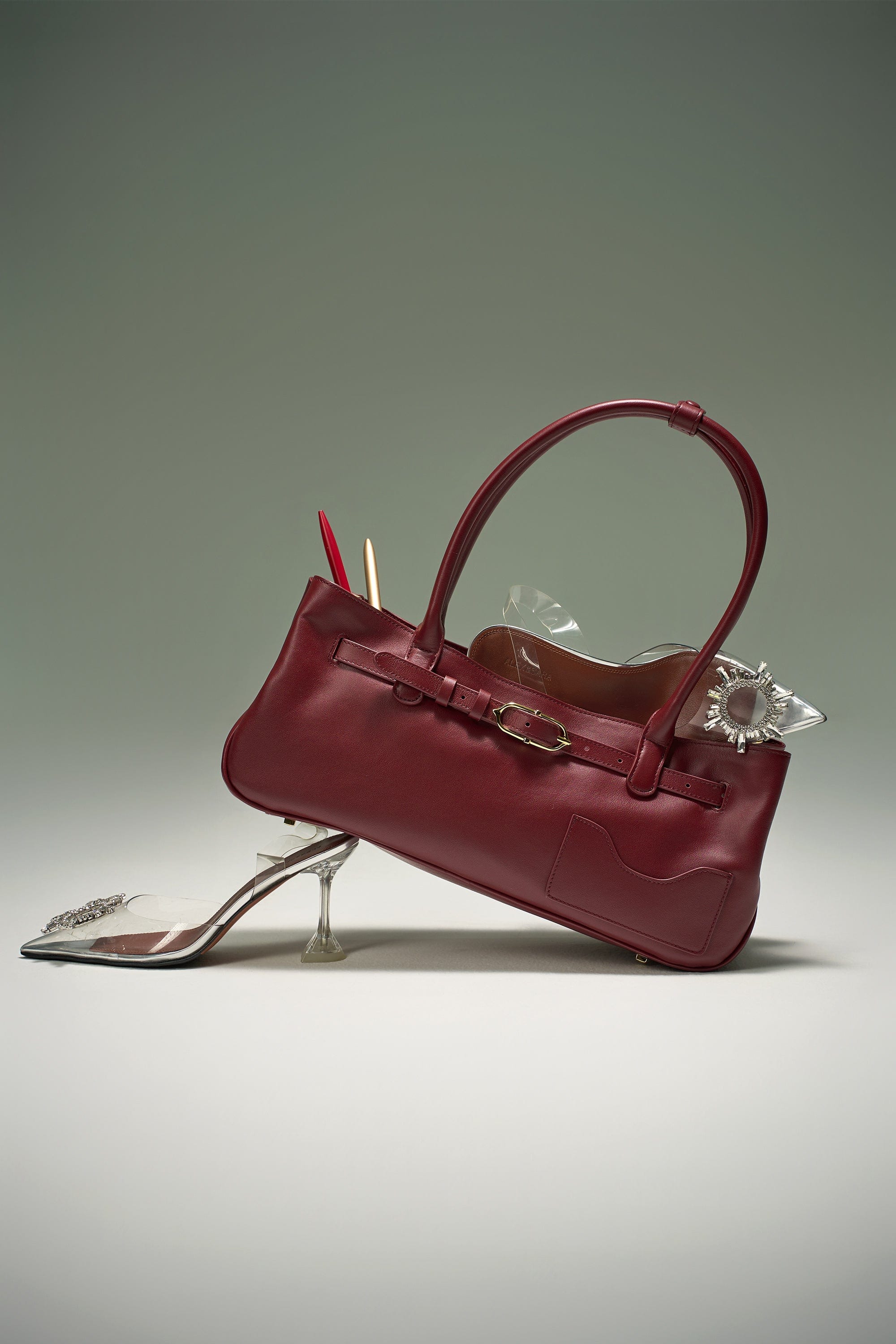 OLEADA NYC Tote Bag > Leather Tote Bag For Women > Mini Handbag > Convertible To Shoulder Bag > Fits iPad> Mini Marina Tote